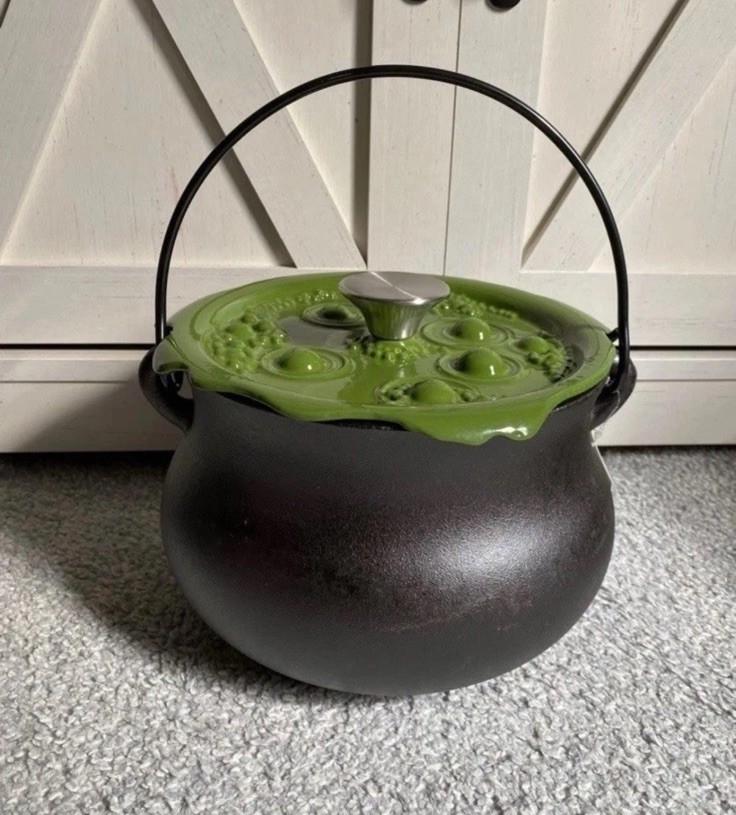 Smith and Clark 4-Quart Cast Iron Cauldron Pot with Green ‘Bubbling’ Lid NEW!