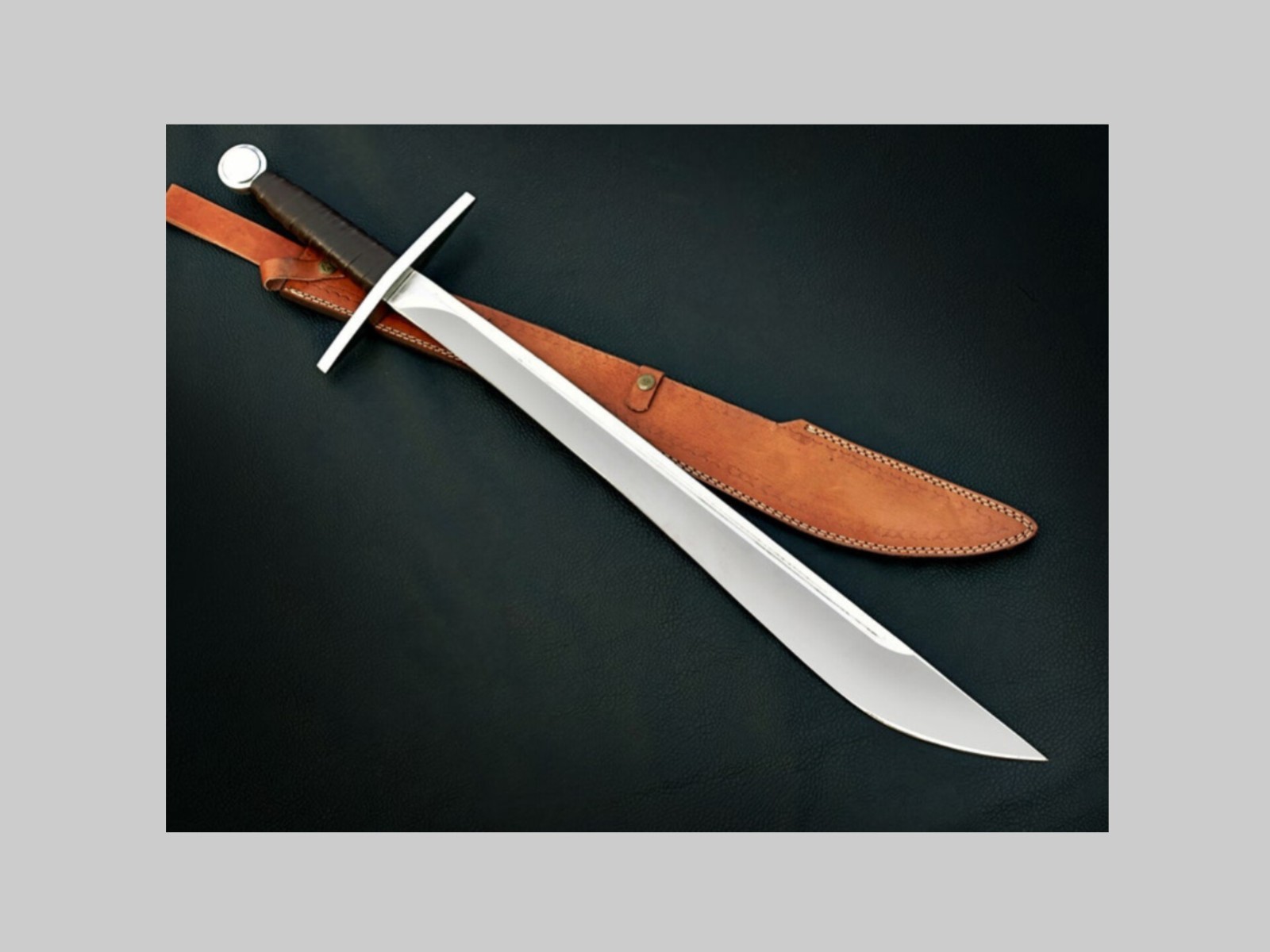 Custom Handmade Carbon Steel Blade Viking Falchion Sword Hunting Sword Camping