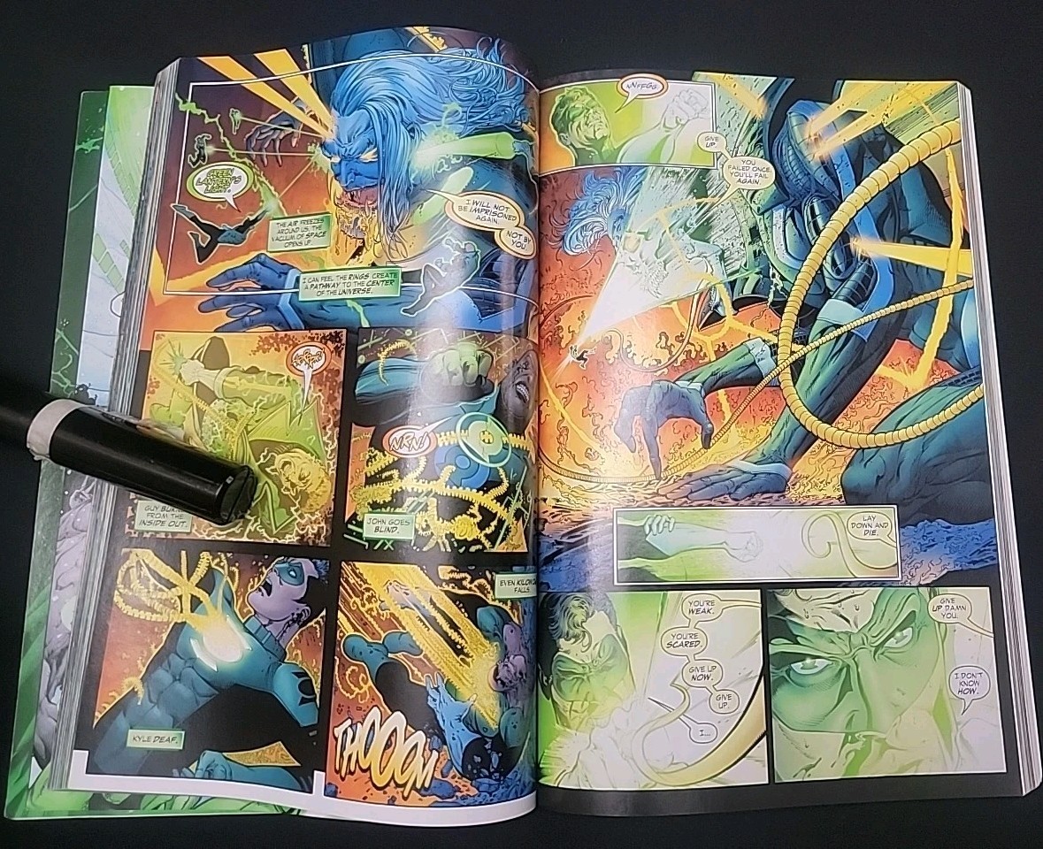 Green Lantern Comic Book by Geoff Johns.( NEW) HAL JORDAN RETURNS DC Book