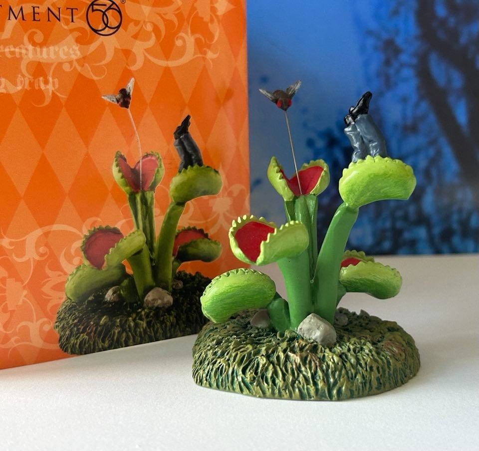 DEPT 56 Halloween CREEPY CREATURES VENUS FLY TRAP! Rare, Deadly, Spooky, Scary