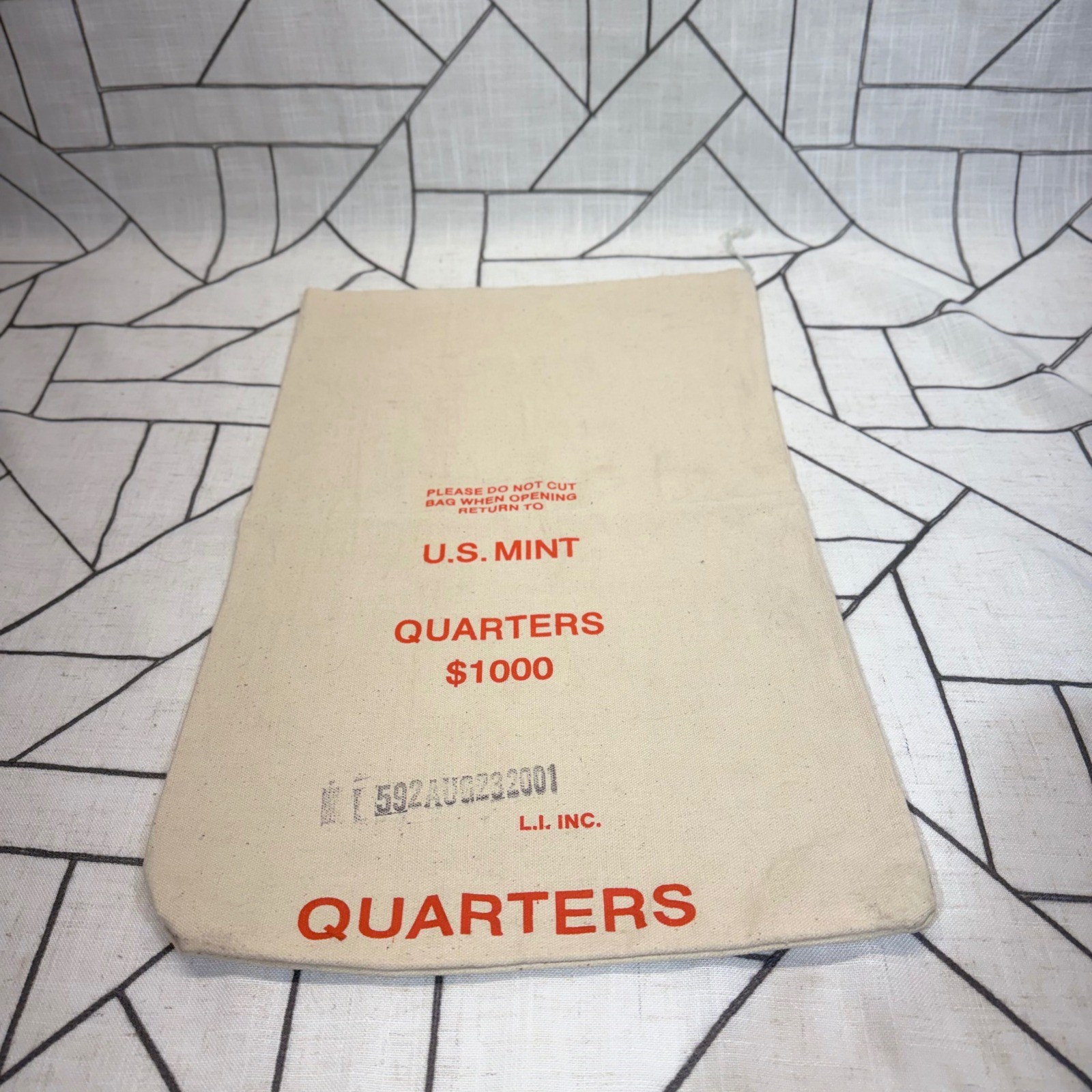 U.S. Mint Canvas Money Bag 12×19 Cream Quarters $1000 Red Print Vintage Style