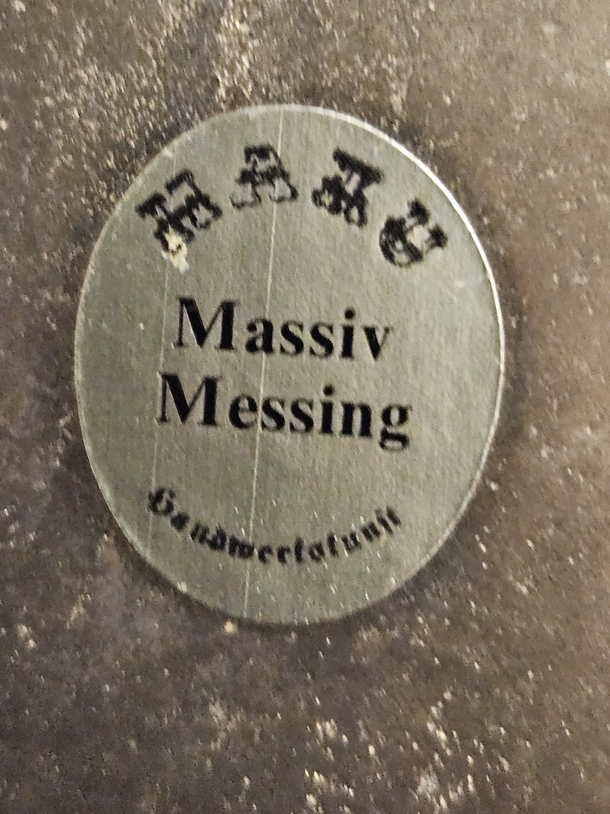 1970s Massiv Messing Solid Brass Chrarger 3.2 Pounds 10.5″ Monogram “HV”