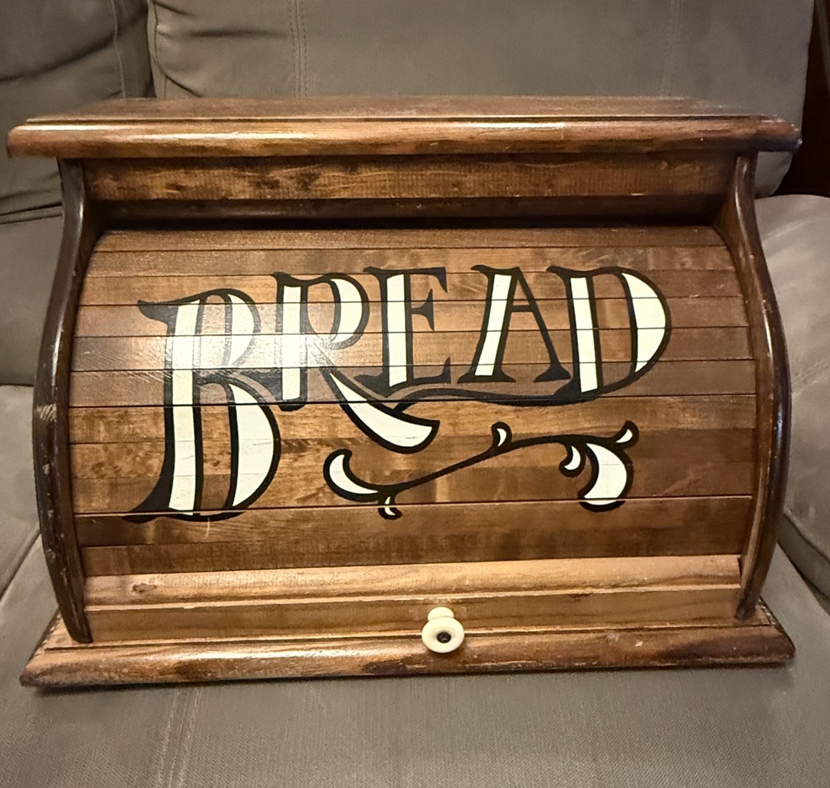 Wooden Roll-Top Bread Bin Farmhouse Style Walnut Brown Kitchen Storage