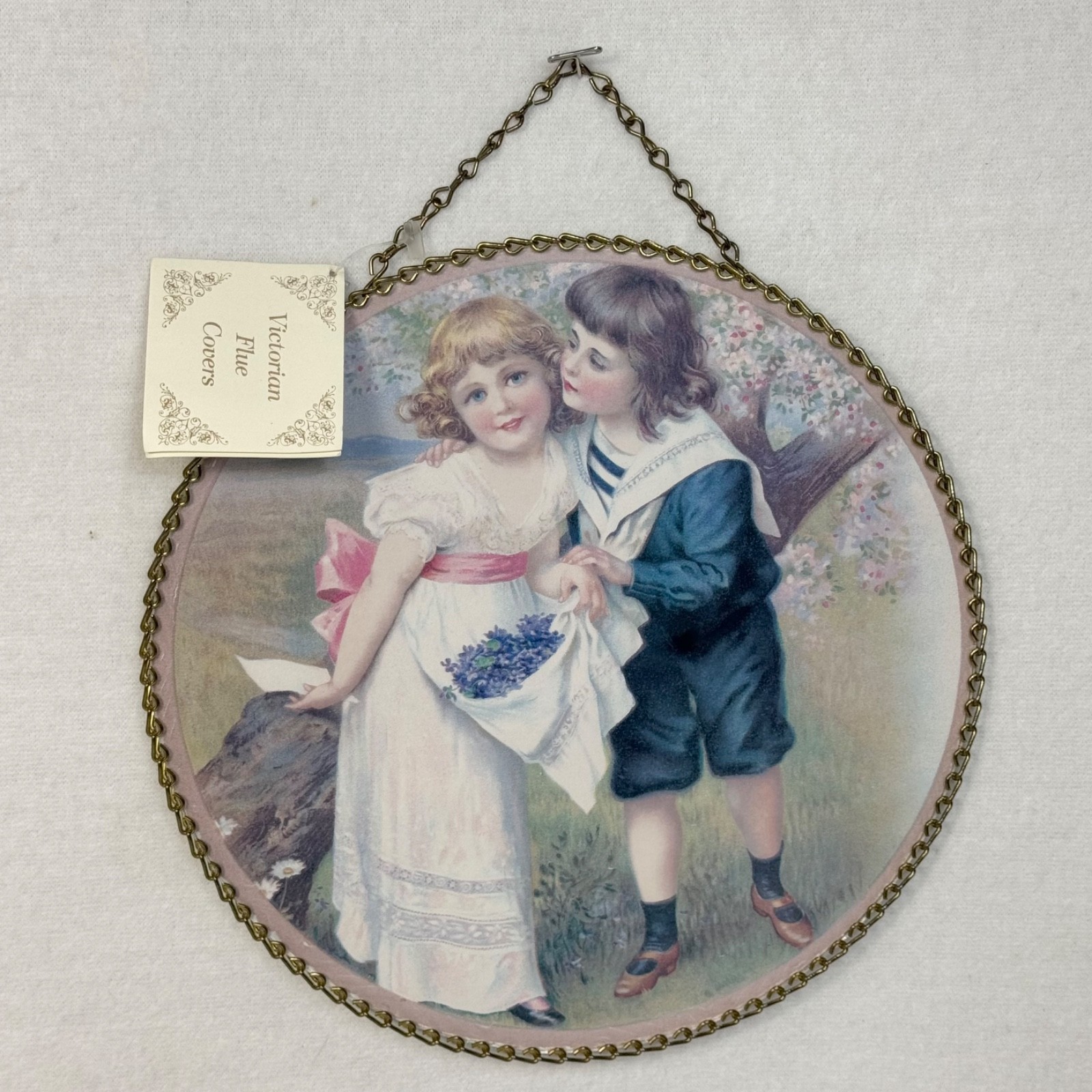 Gallery Graphics Flue Cover Round Hanging Wall Art Romantic Girl and Boy