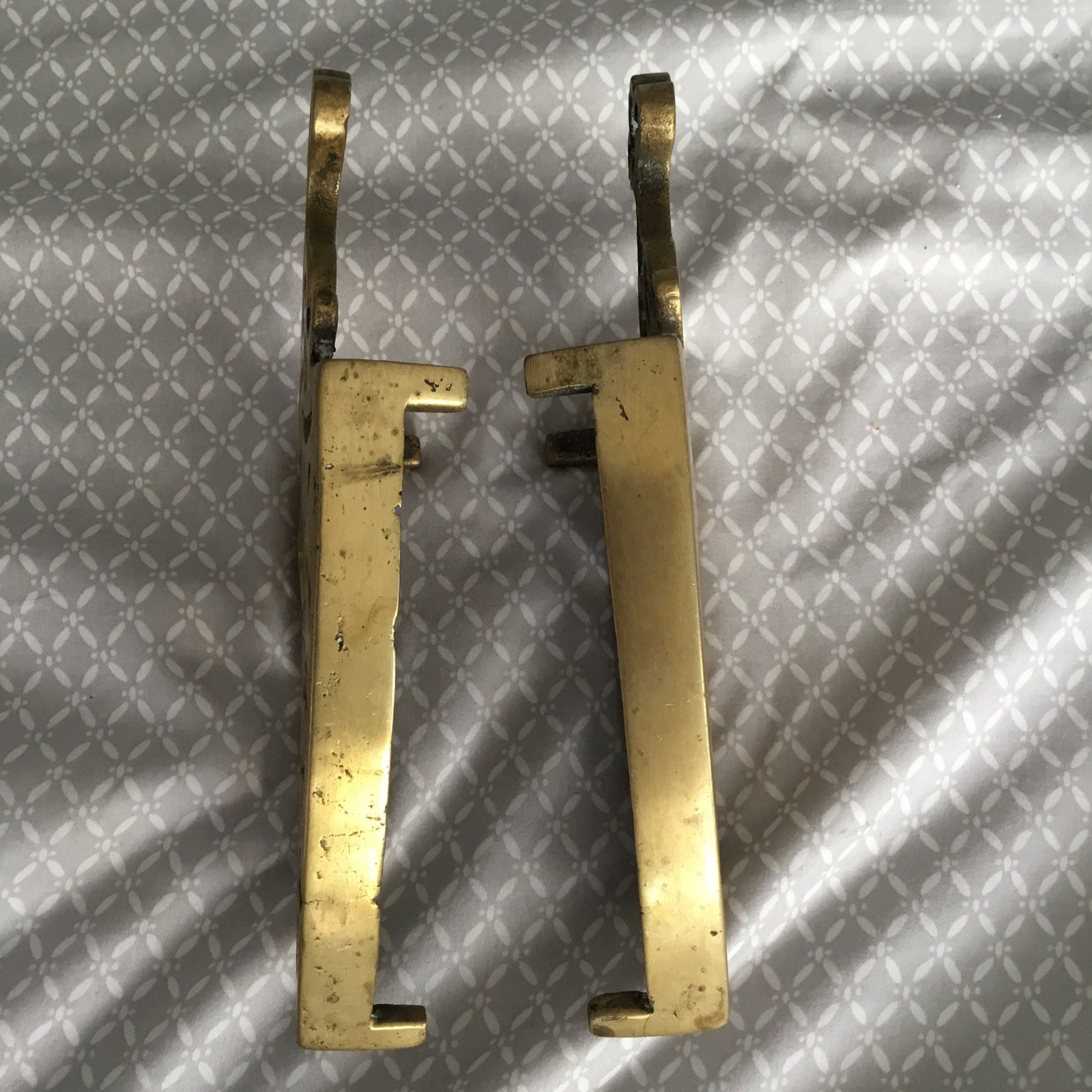 2 VINTAGE Brass Trivet Solid Iron Stand 1” High Feet 3-1/2”X 7-1/2”ANTIQUE