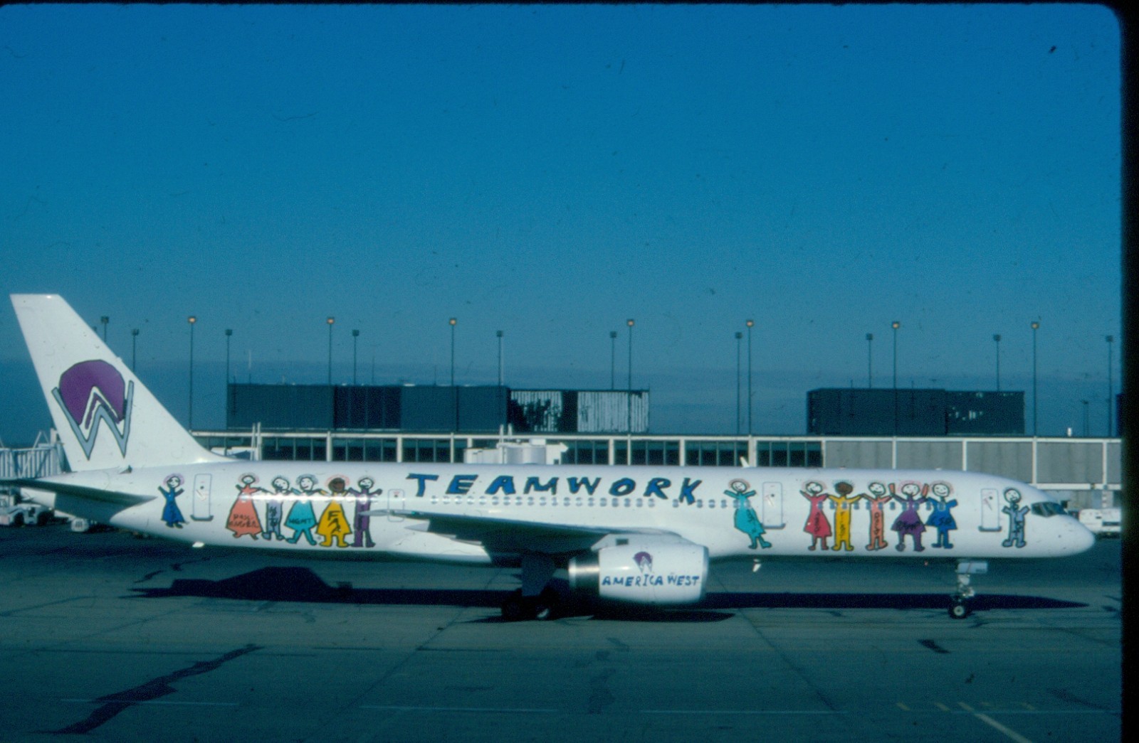 S96 N902AW AMERICA WEST B757 ORIGINAL KODAK SLIDE