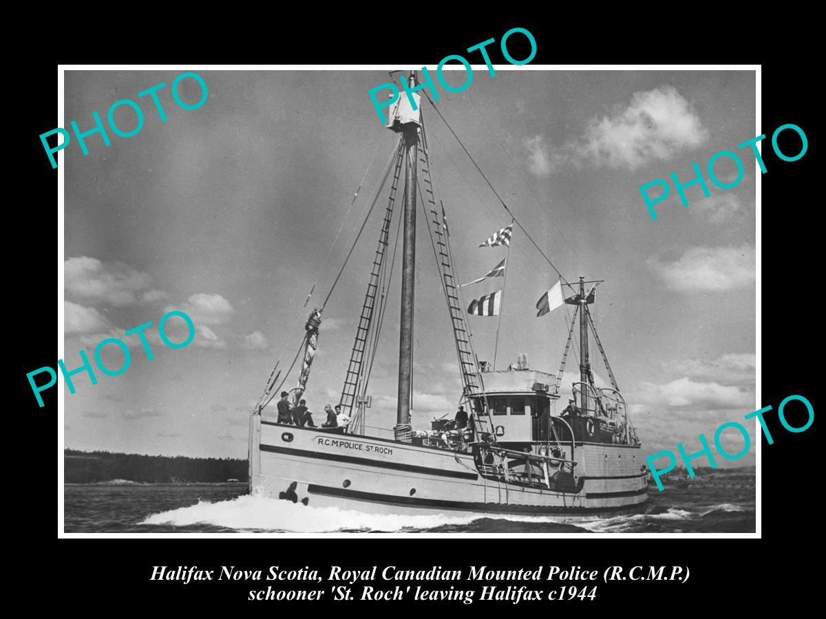8×6 HISTORIC PHOTO OF HALIFAX ROYAL CANDAIAN MOUNTED POLICE BOAT St ROACH c1944