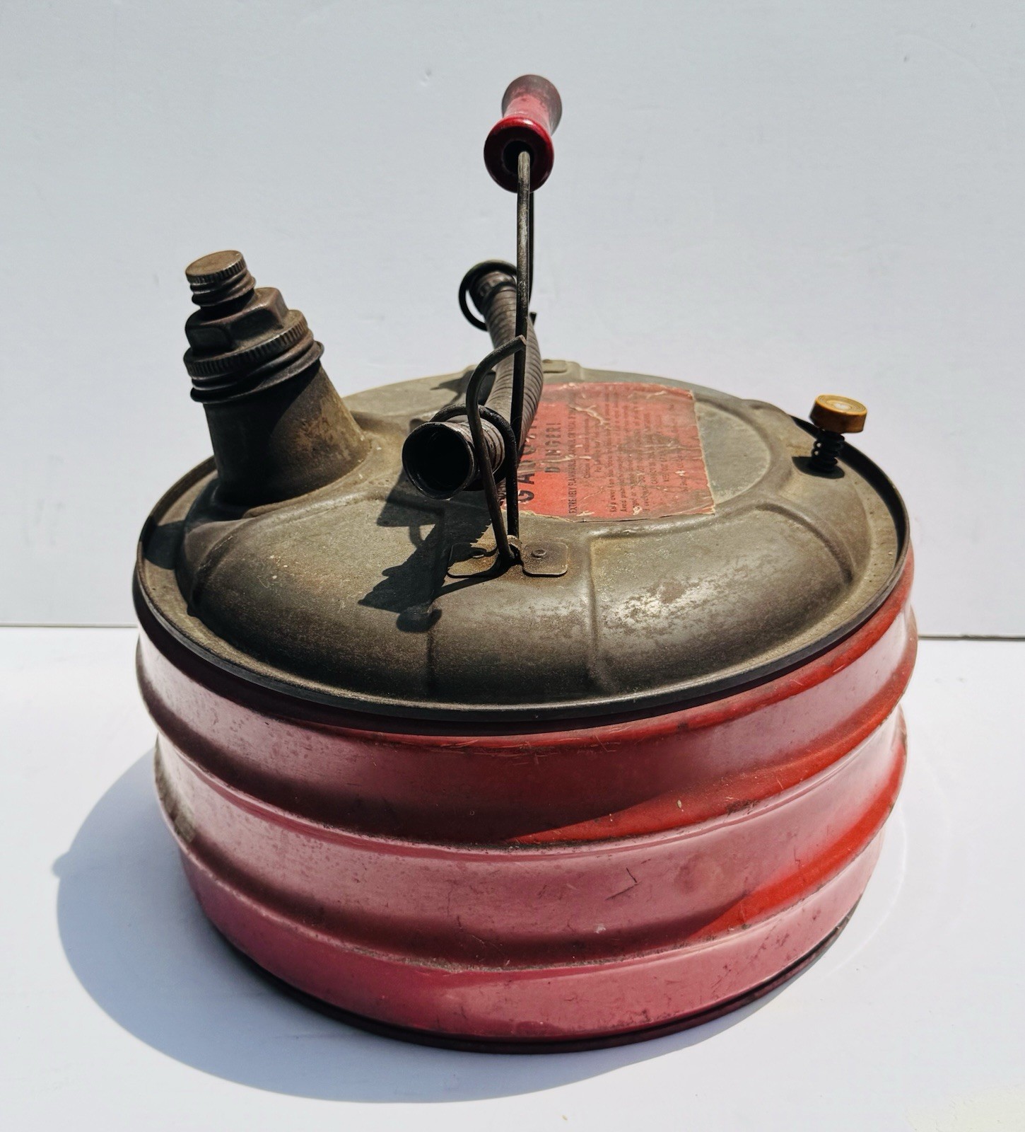Vintage Phil Rite Push Button Air Flow Regulated 2 Gallon Gasoline Can 11″x10″