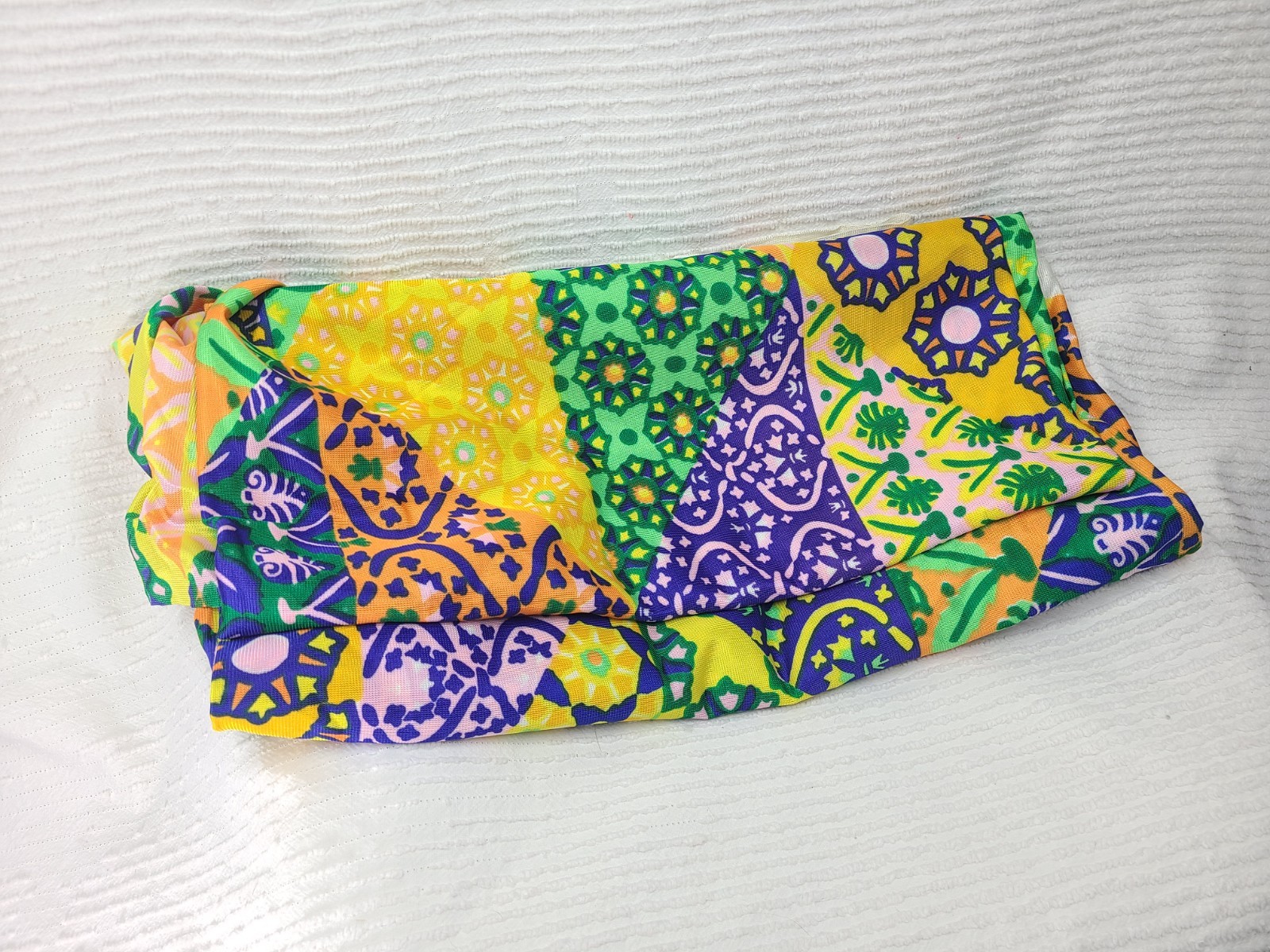 Vtg 70s Knit Fabric Division Of Couleurs Thin Poly Nylon Psychedelic 3 1/4 Yard