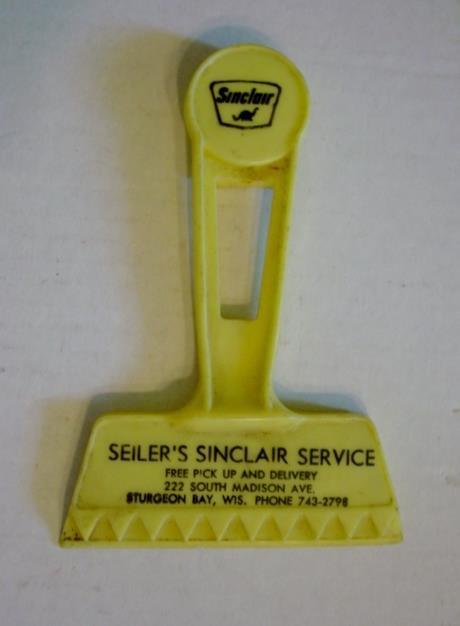 Vintage 1960’s SINCLAIR OIL ICE SCRAPER Seiler’s Dealer Sturgeon Bay, Wisconsin