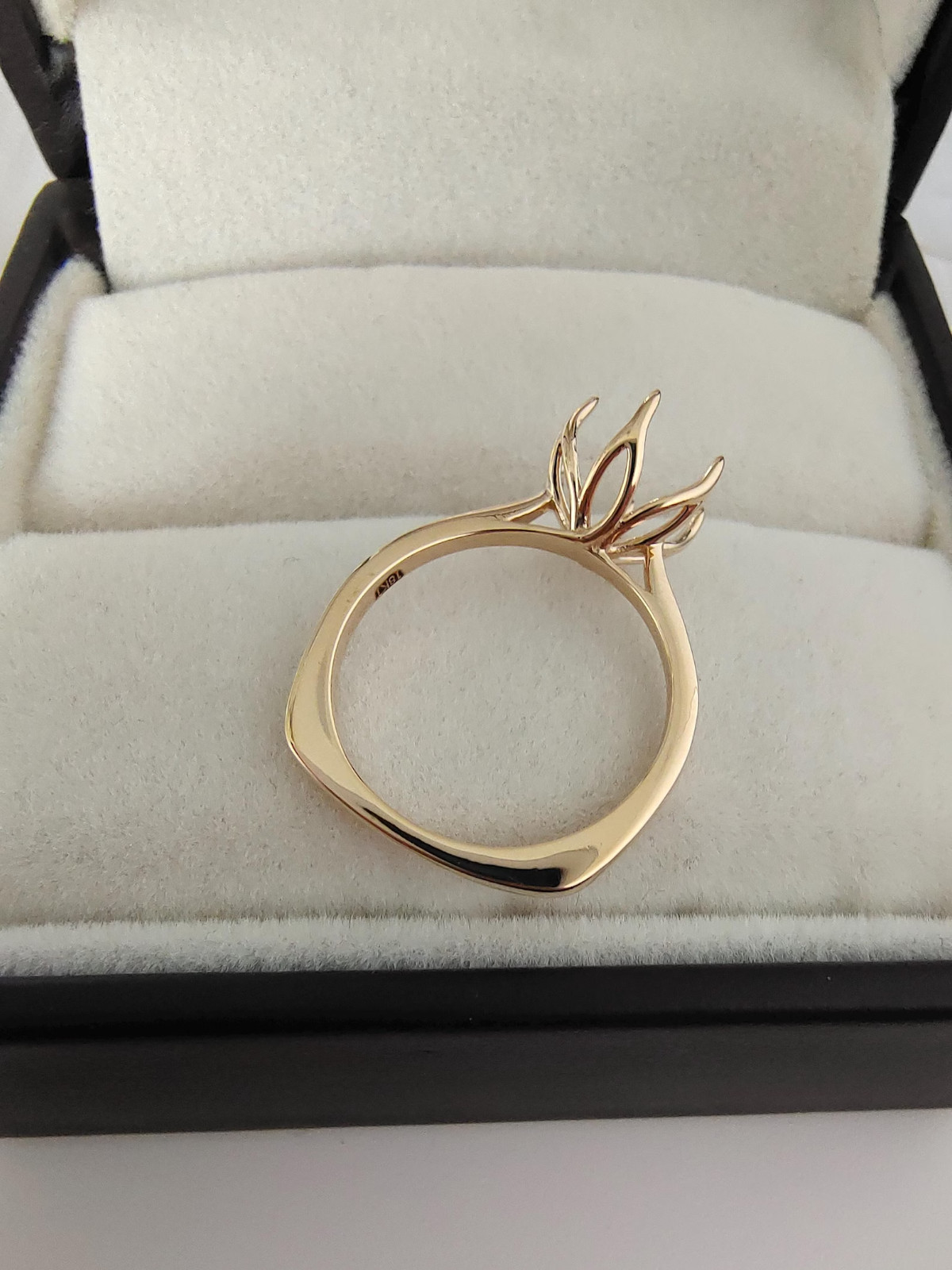 18K Yellow Gold Over 6-Prong Flower Tulip Semi Mount 6M To 9M Set Cathedral Ring