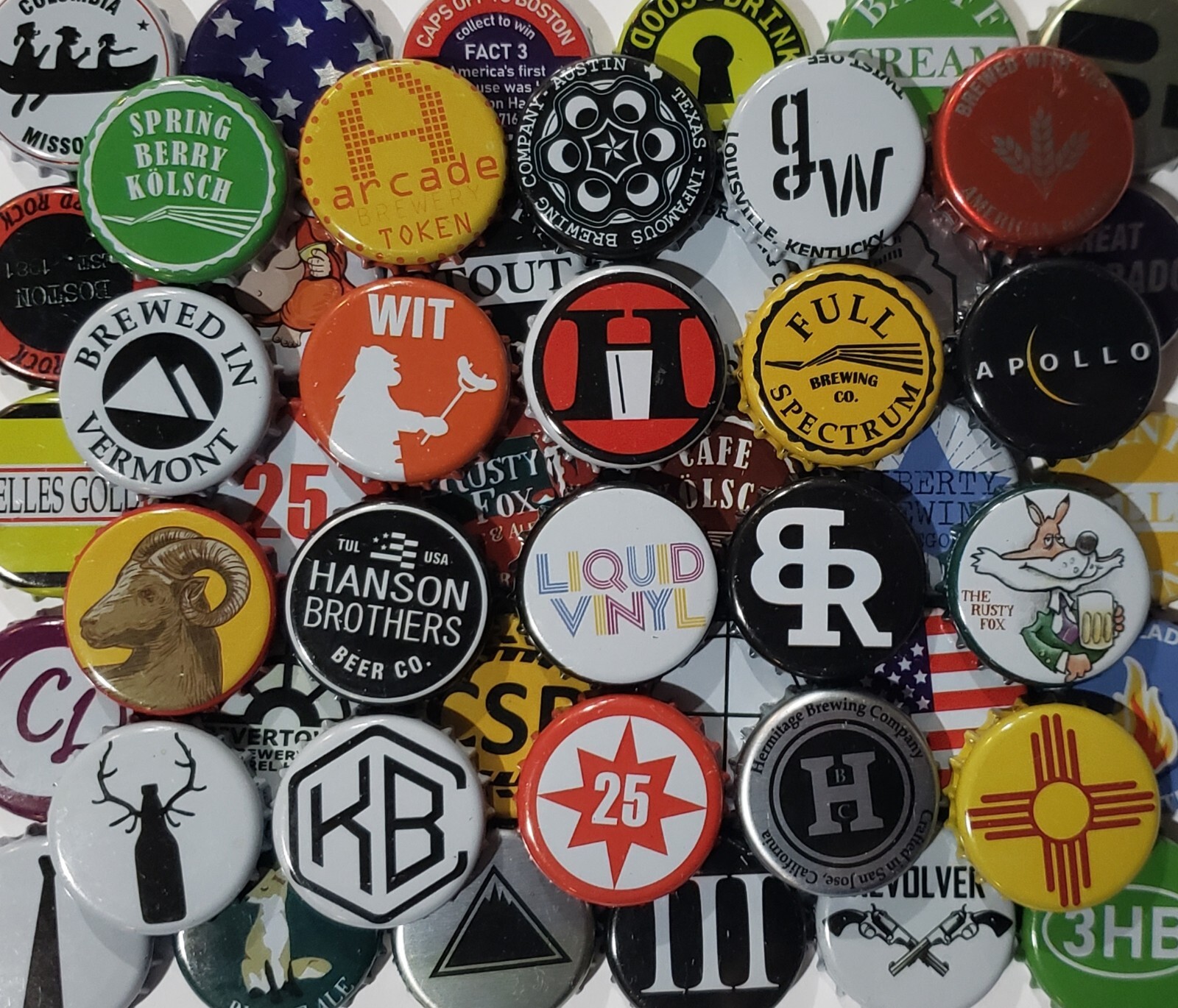 100 Beer Bottle Caps (((NO DENTS))) Best Mix Assorted & Mixed Crown Caps