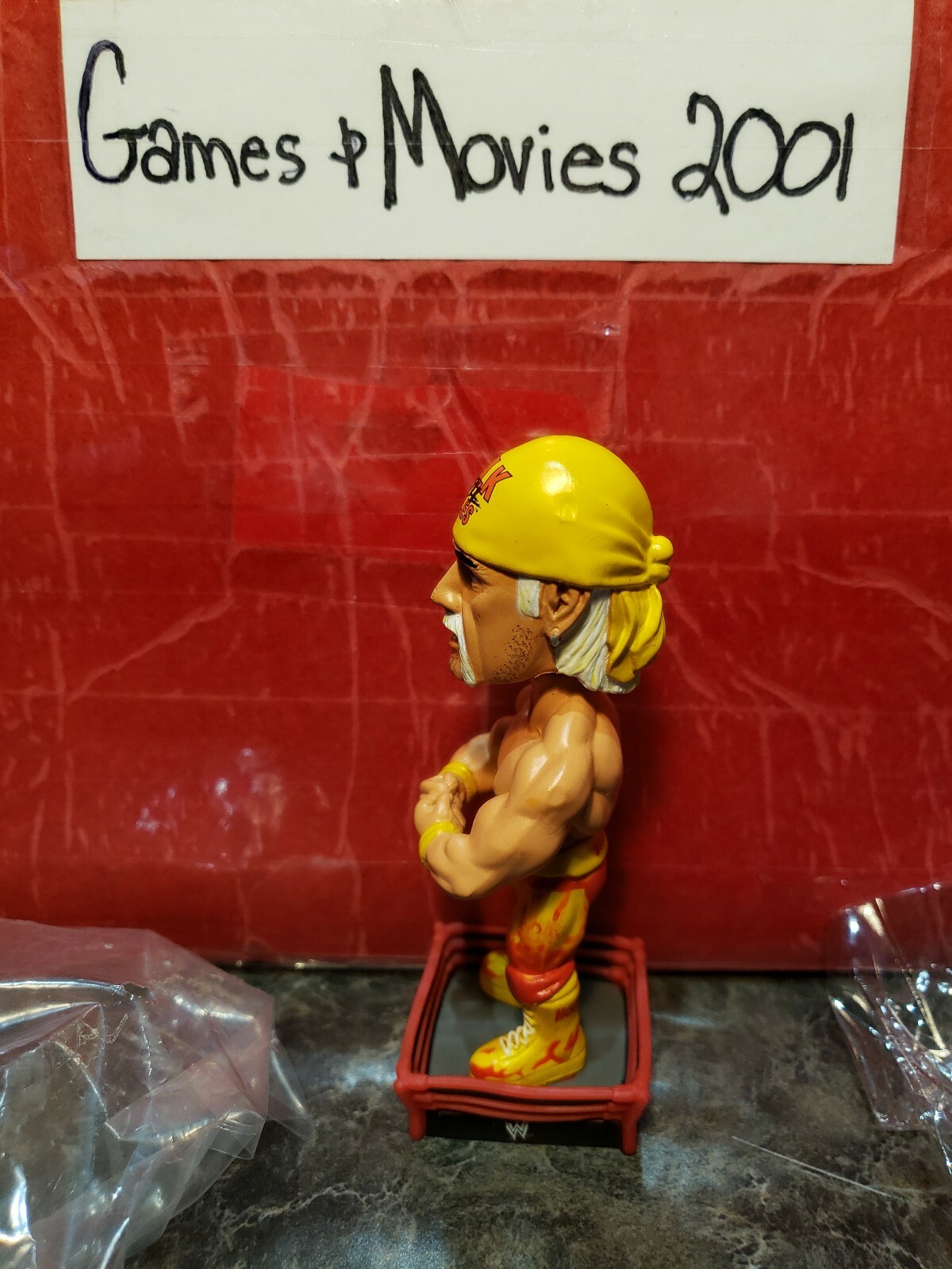 Hulk Hogan WWF WWE Mini Bobblehead