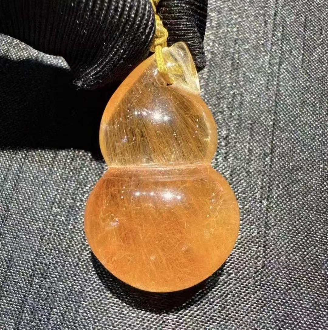 33*21*16.9mm Top Natural Coppr Rutilated Quartz carving Crystal Pendant 1pc