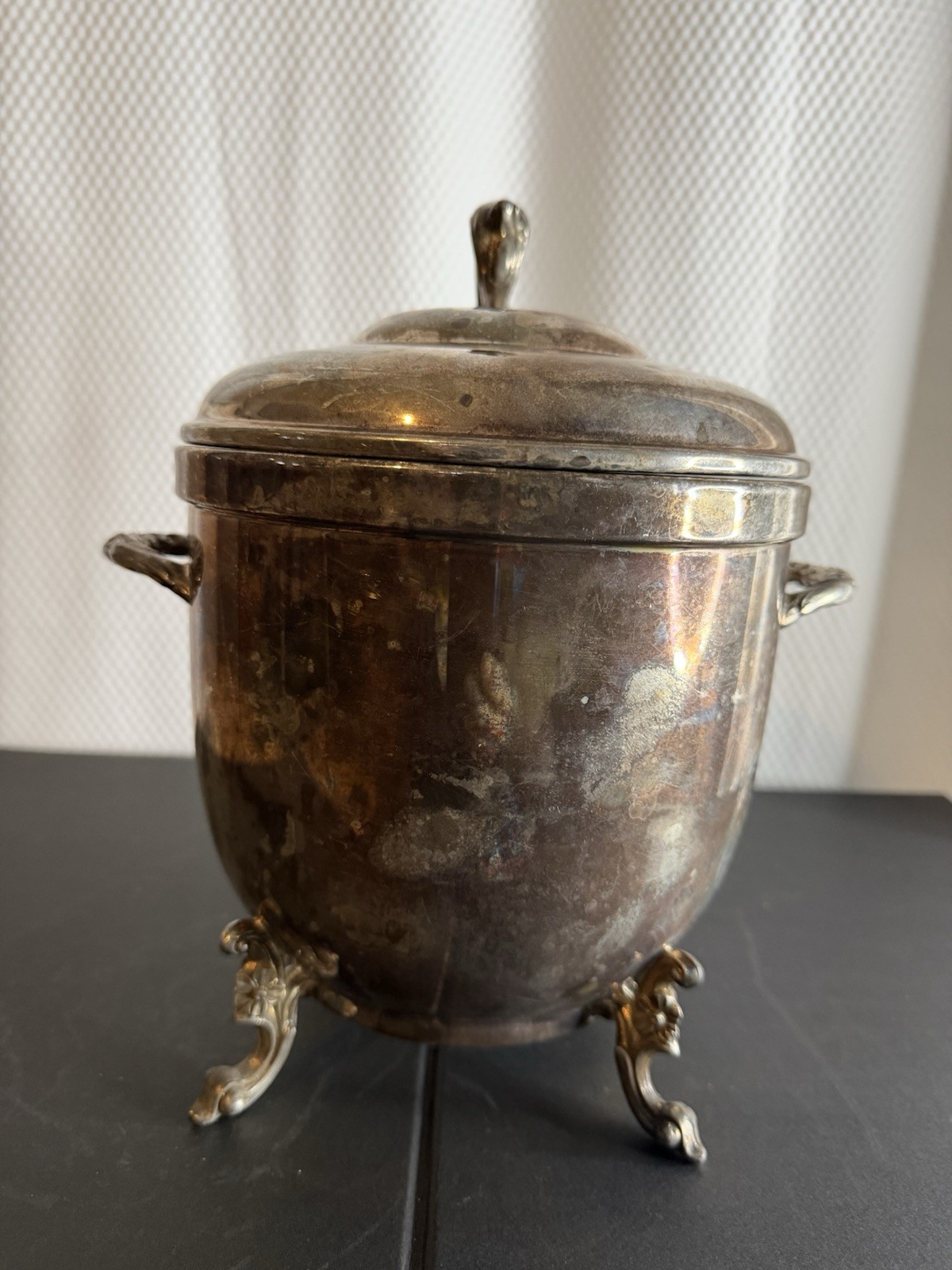 Vintage Sheridan Victorian Silver Plated Lidded Twin Handle Ice Bucket [486]