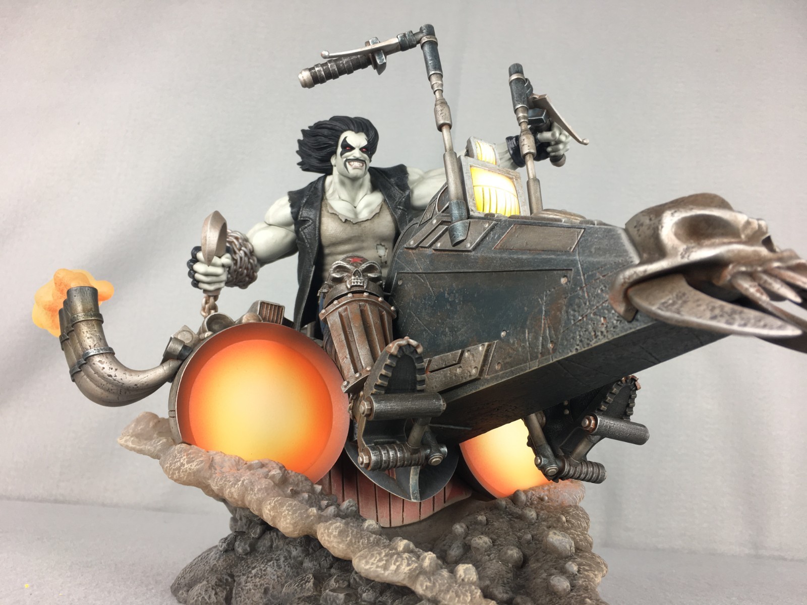 Diamond Select Toys D.C. LOBO GALLERY STATUE PAINTED PROTOTYPE
