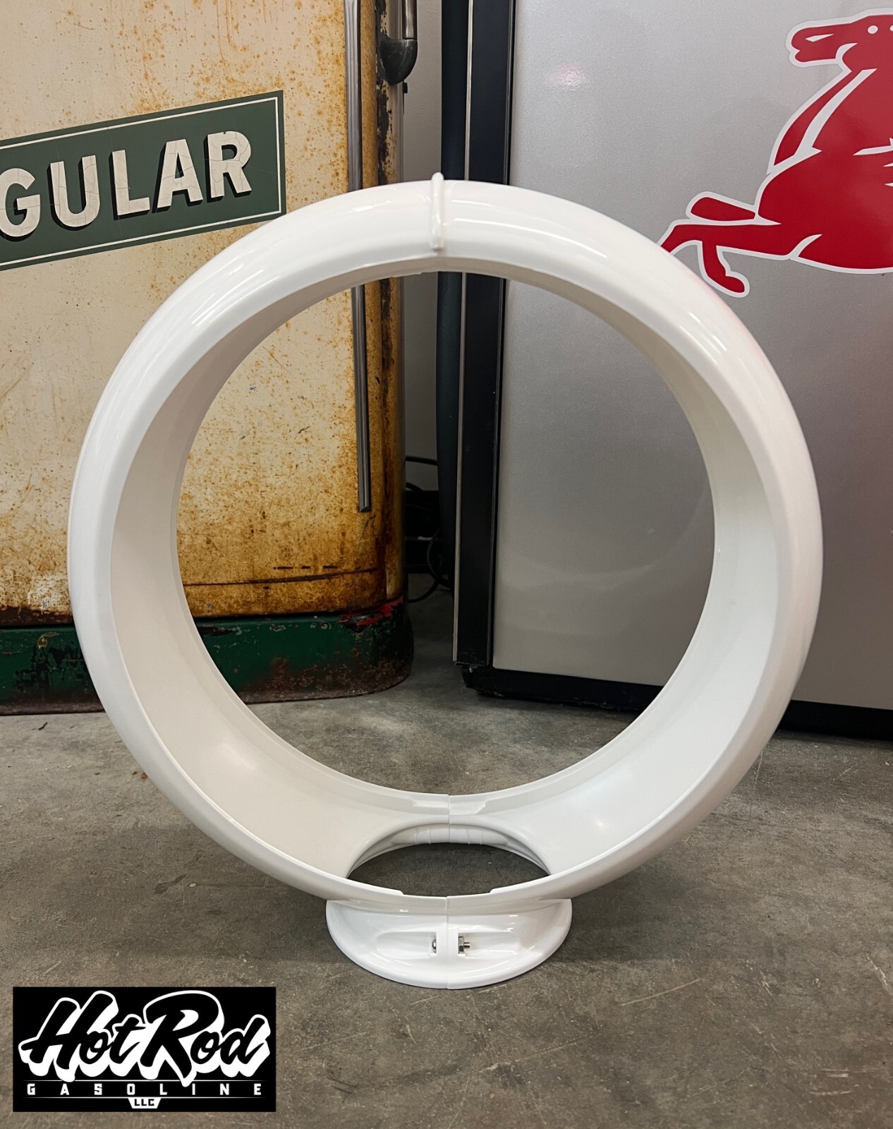 13.5″ Plastic Gas Pump Globe Body – WHITE