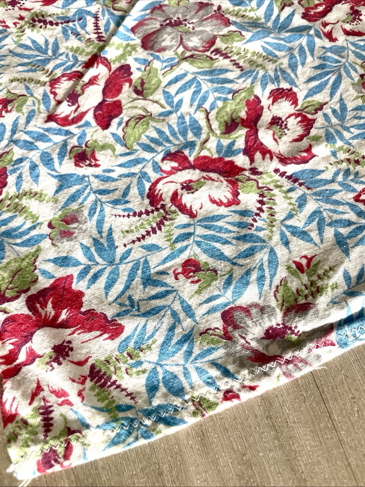 Vintage Floral Table Topper 33”X44””Cottagecore Blue Red Flowers Table Linen