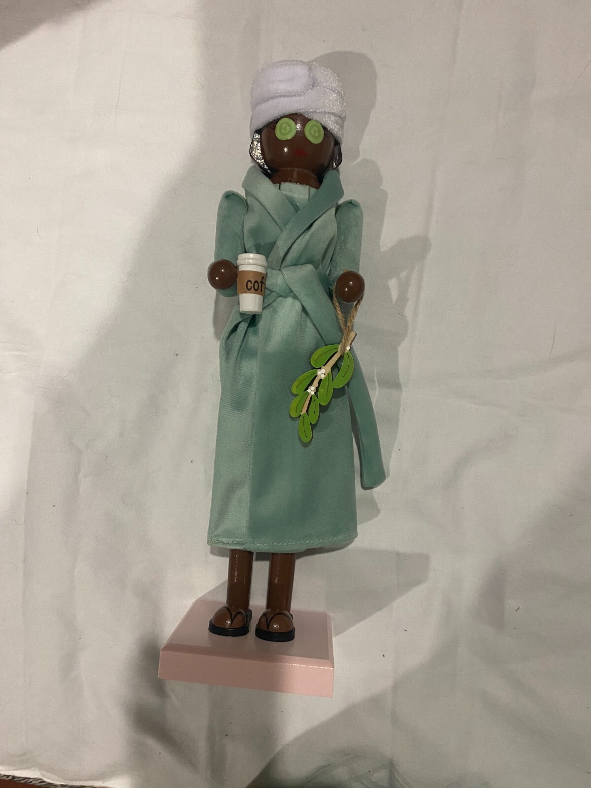 Nutcracker 14″ Spa Lady African American