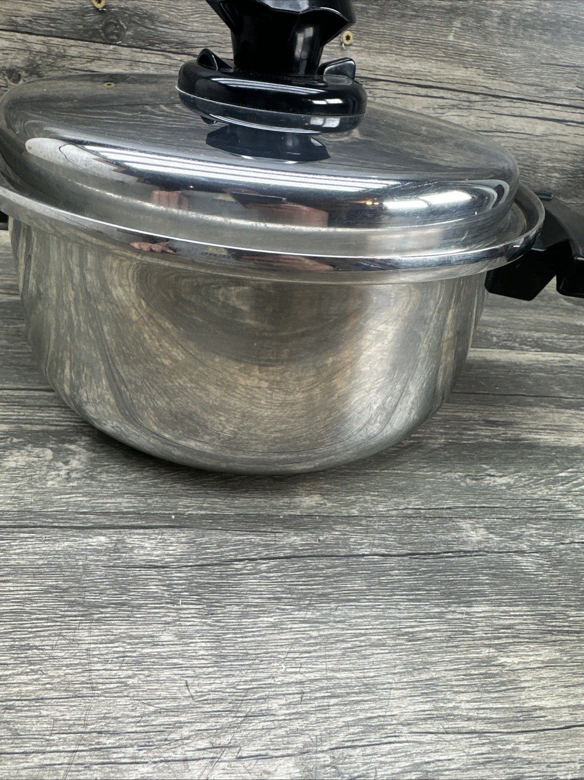 Lustre Craft Stainless Steel 9.5 inch 4 Quart Slow Cooker Pot With Domed Lid