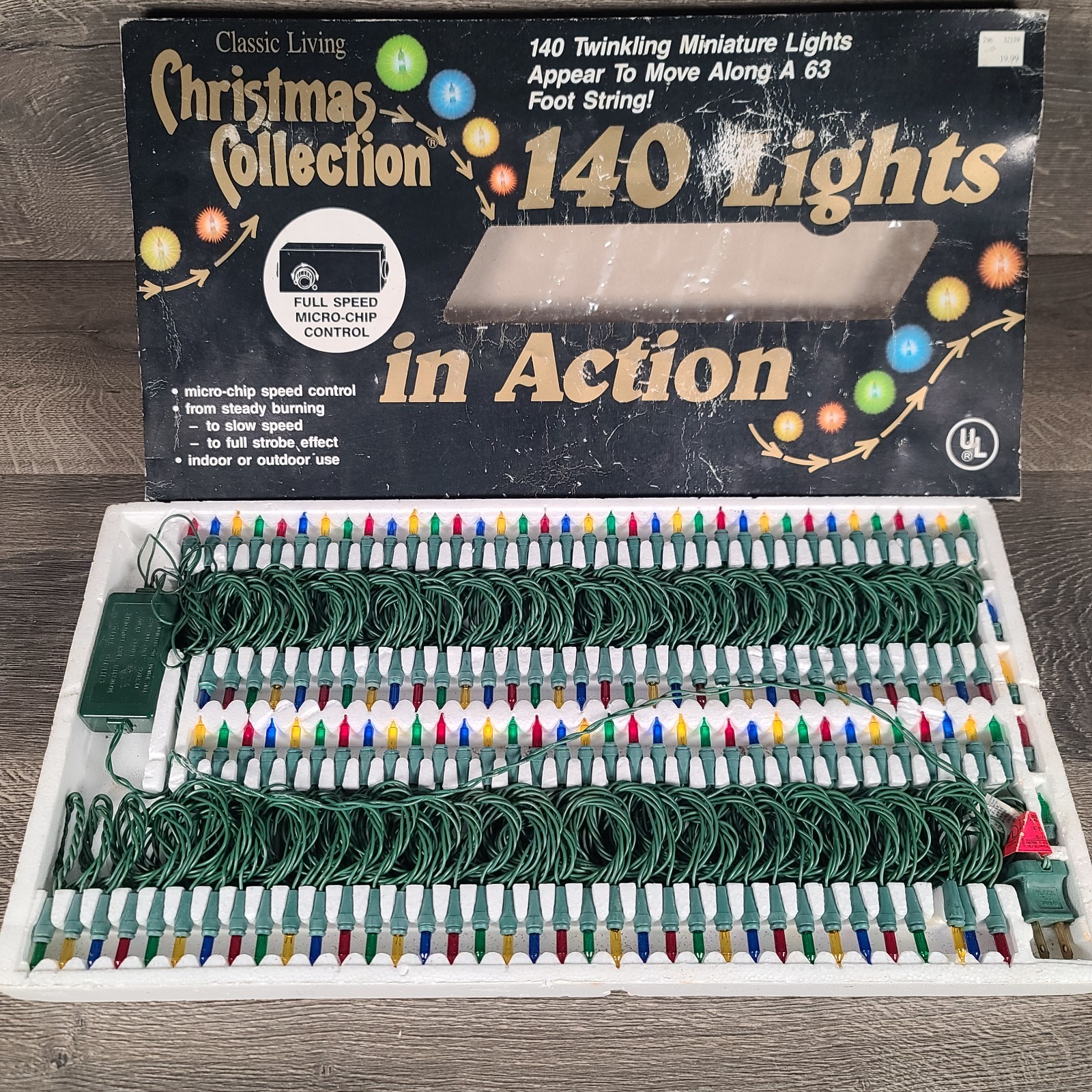 Holiday Accents 140 Lights in Action Indoor/Outdoor Multi-Function Multi-Colored