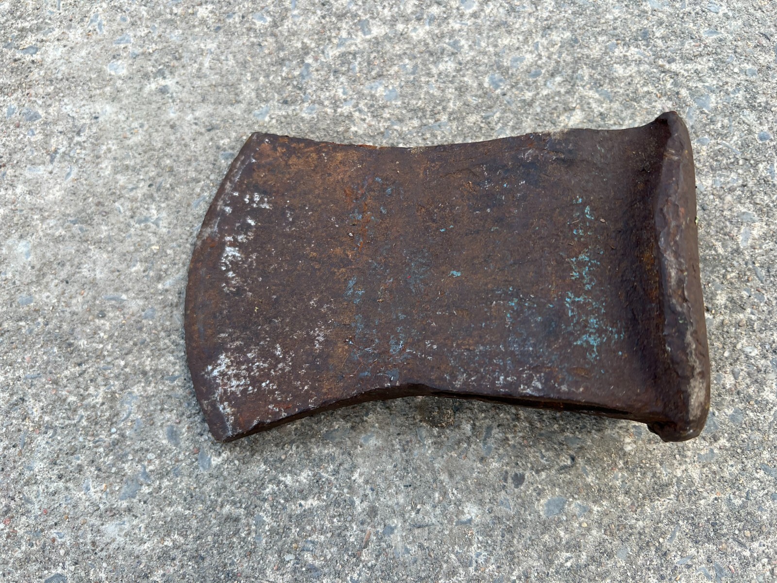Vintage Single Bit Axe Head Tool with a 4″ Long Axe Blade 3.0 Pounds