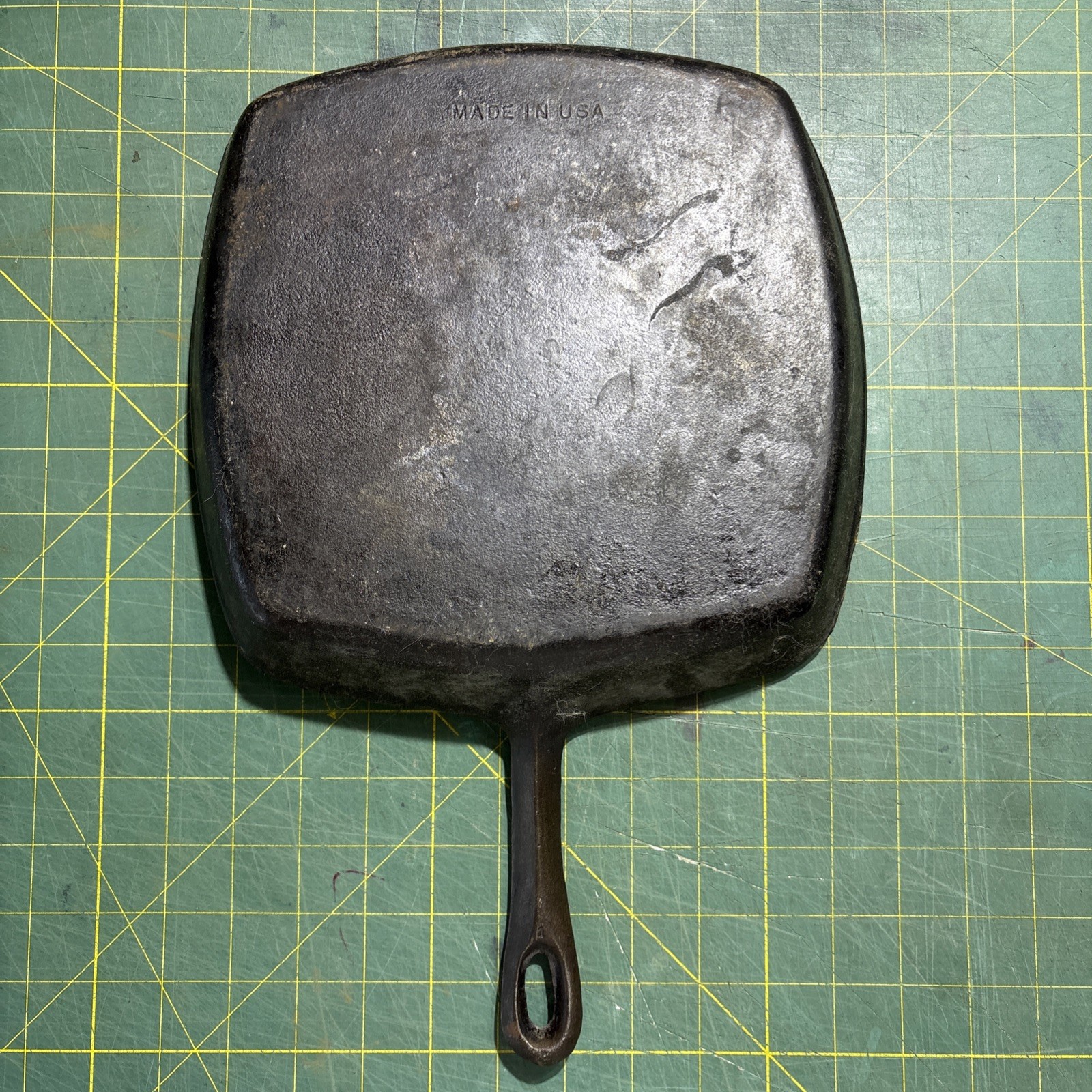 VTG Cast Iron 10” Square Pan Skillet USA