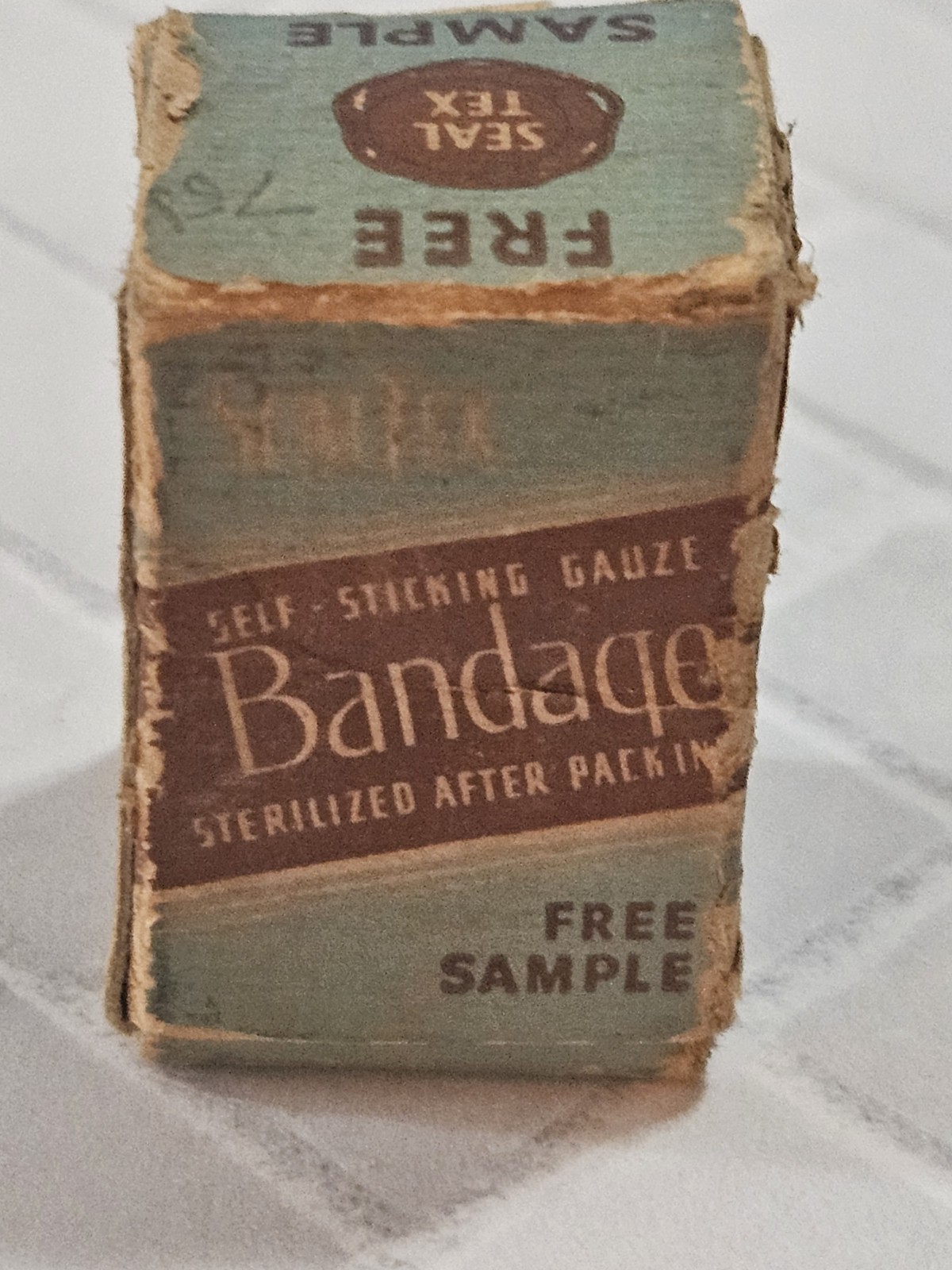 Vintage Seal Tex Self-Sticking Gauze Bandage Free Sample Box w/ Contents…