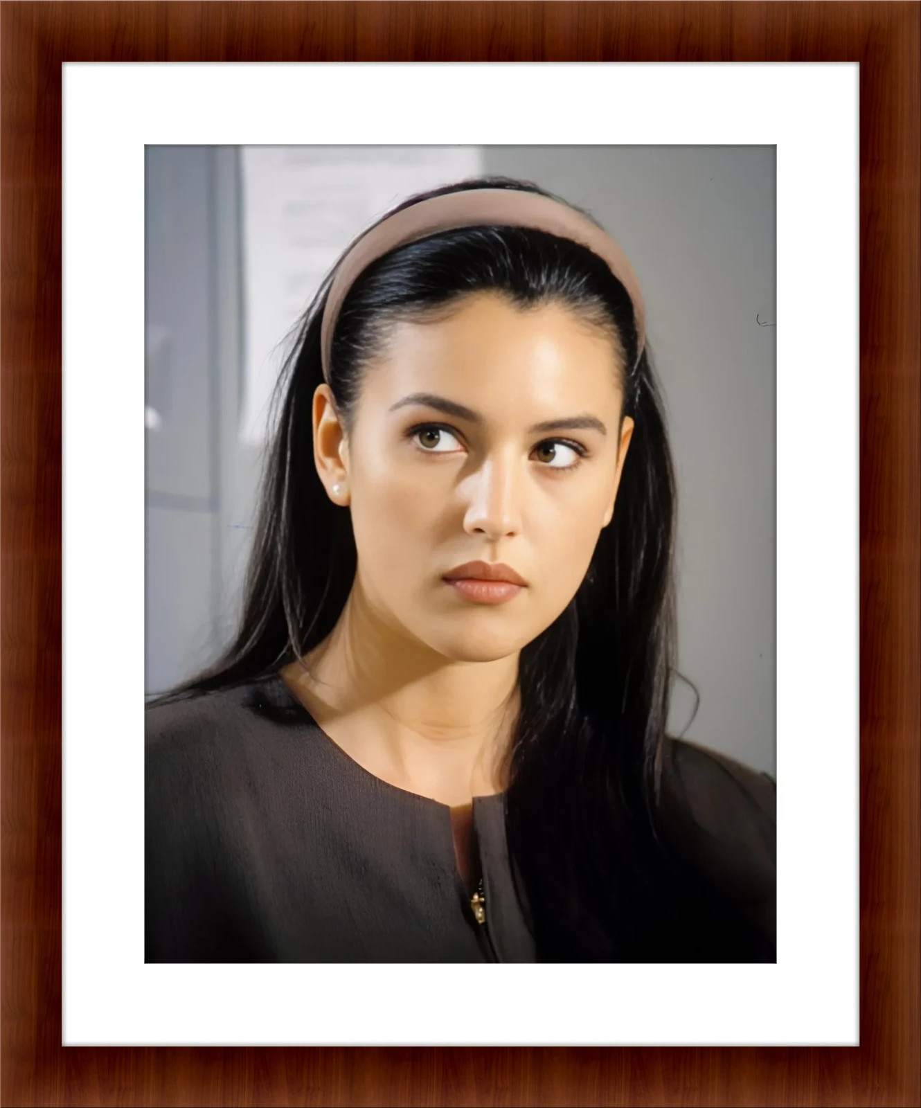 Monica Bellucci 8.5 x 11 Candid Color Unframed Photograph Collectable Art Print