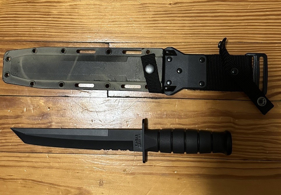KA-BAR Tanto Fixed Blade Knife Partially Serrated w/ Sheath