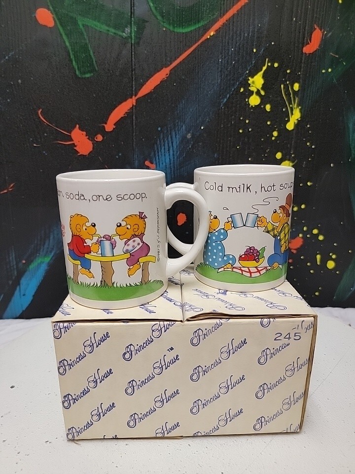 Set of 2 Berenstain Bears Ceramic Mugs Princess House Exclusive Korea – New –
