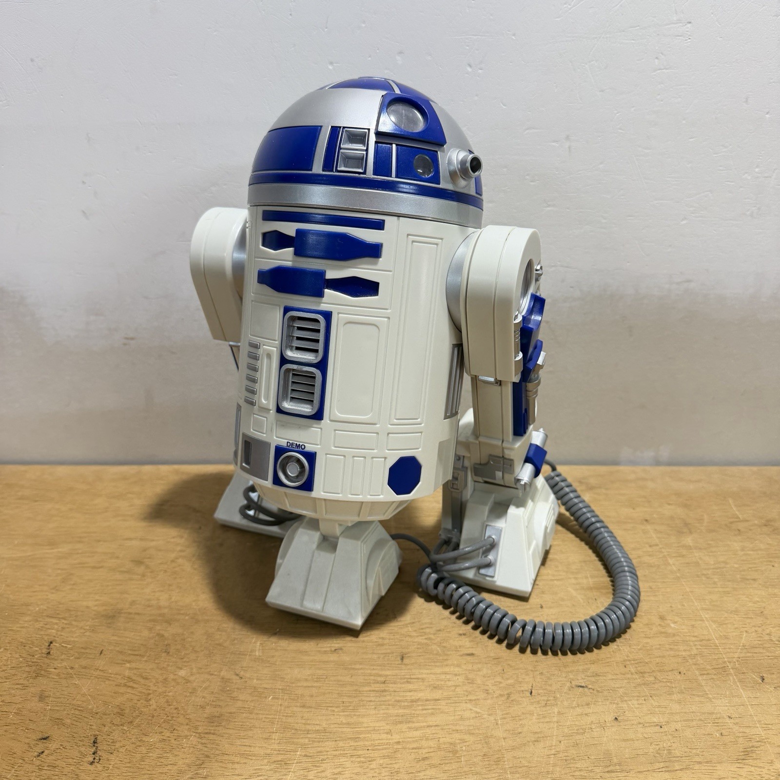 Star Wars R2-D2 Telephone Corded Phone w/ SOUND & MOVEMENTS Vintage 1997