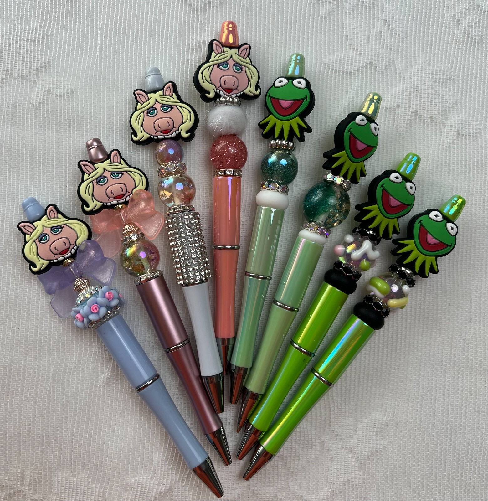 Custom beaded pen Piggy! Silicone & acrylic Beads. Gifts. Journal. Teen.