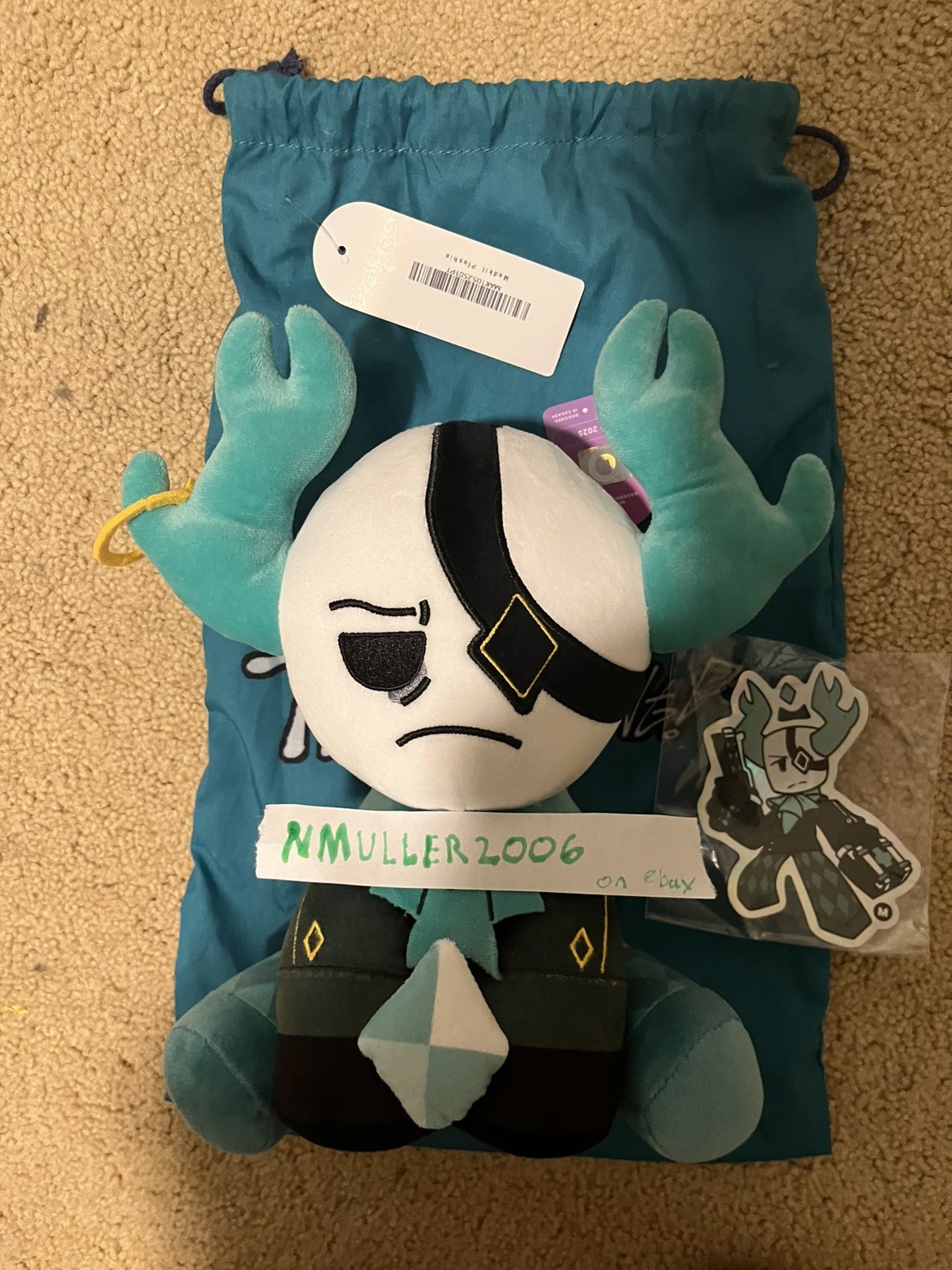Makeship Medkit Plush from Phighting – brand new w/ bonus sticker and bag