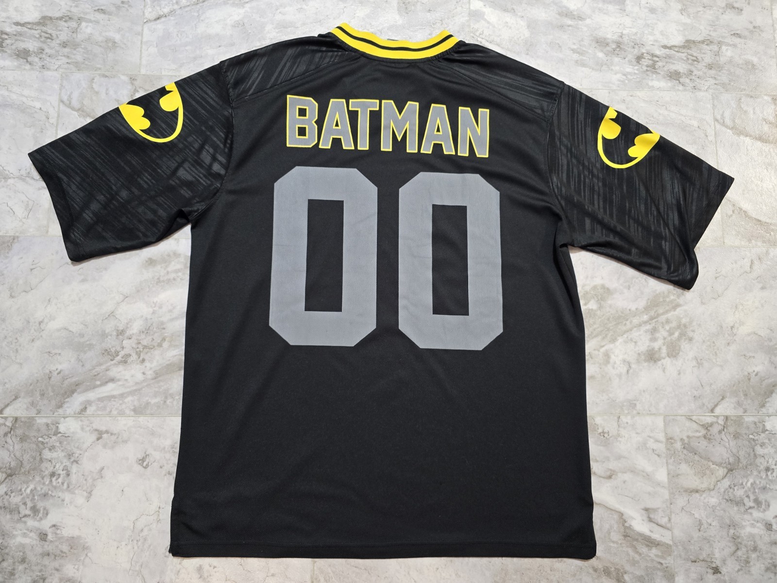Batman DC Comics Football Jersey Black And Yellow Mens Sz Large #00