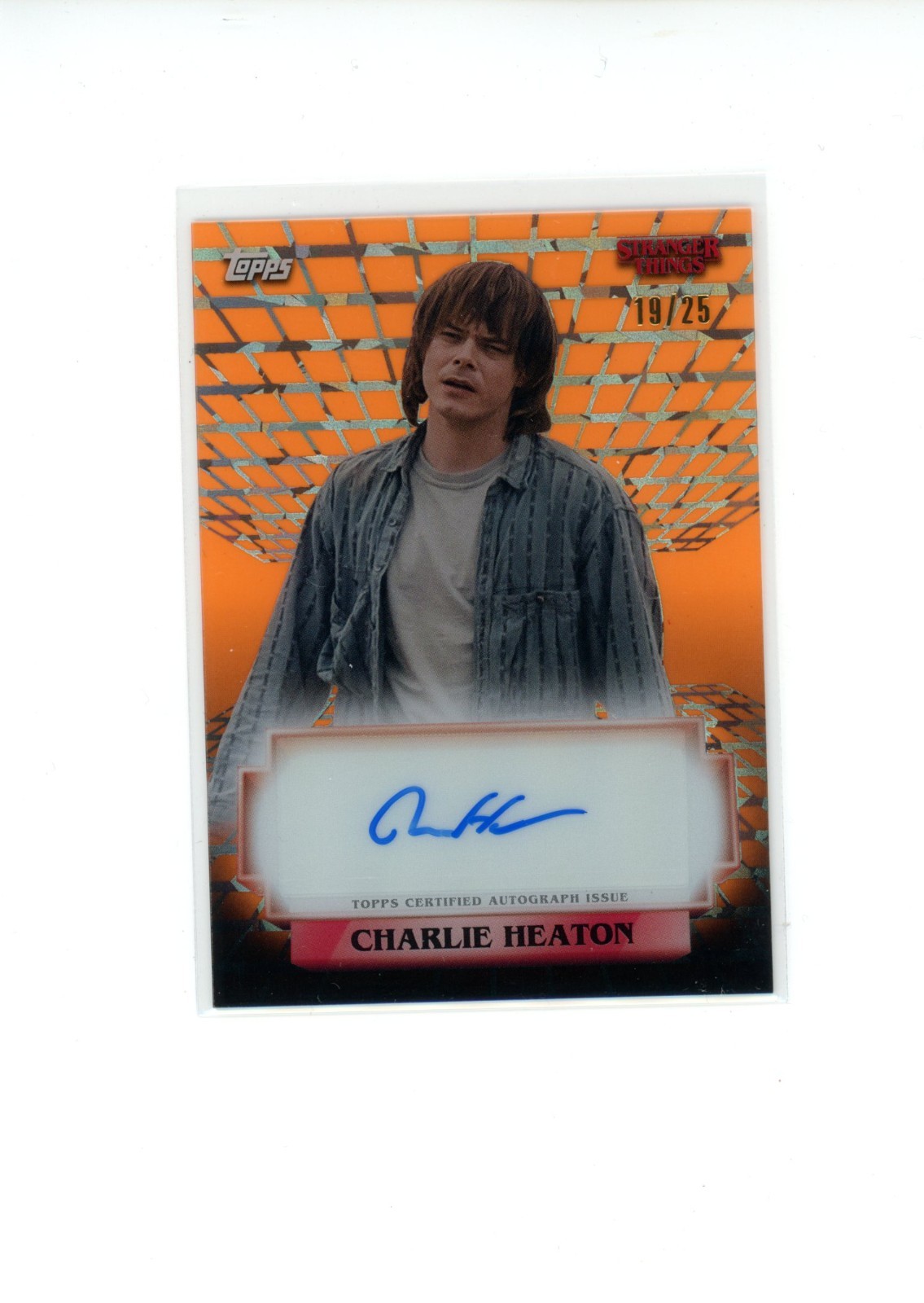 2025 Topps Stranger Things High Tek Charlie Heaton Jonathan Orange Auto 19/25