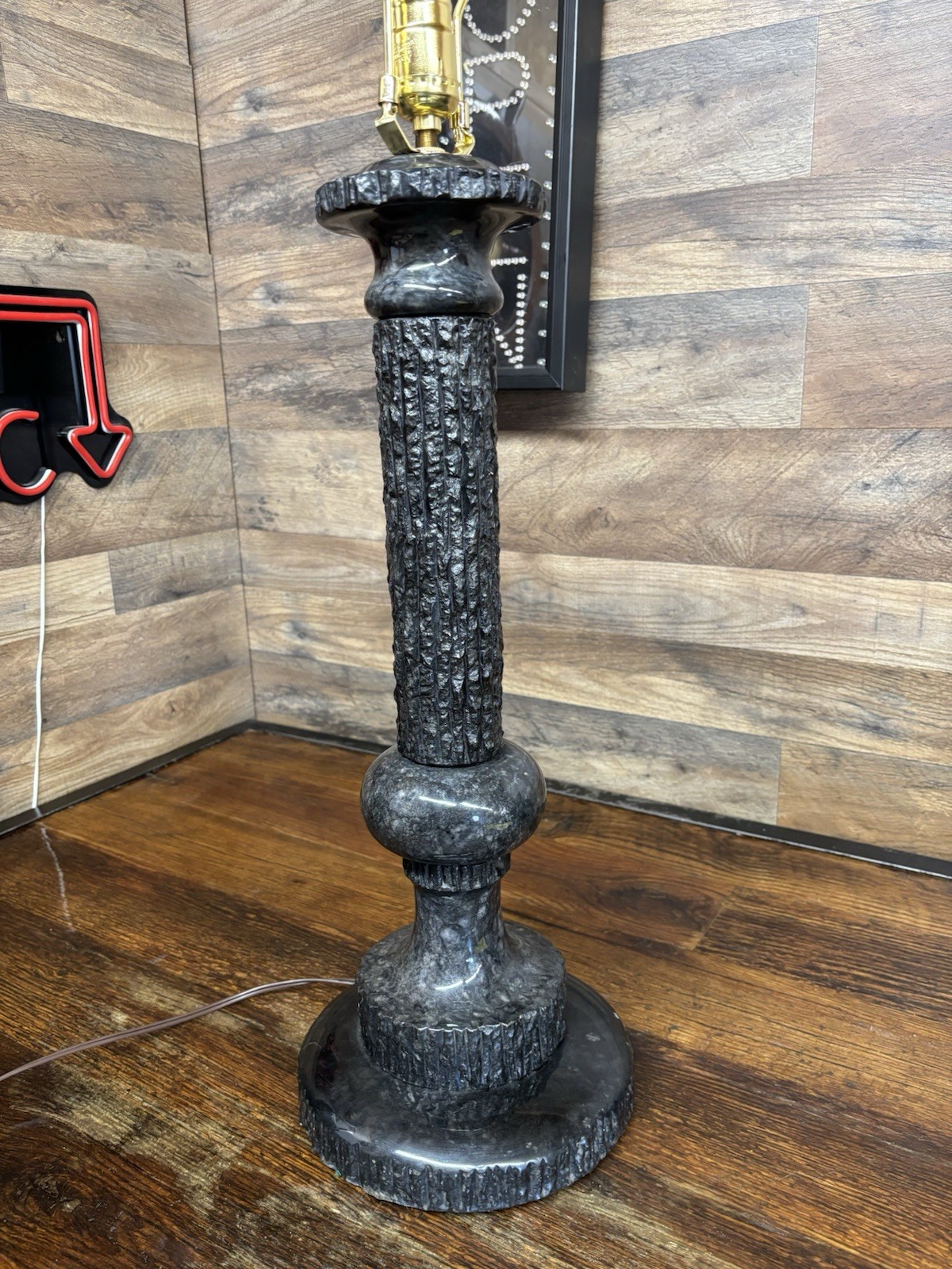Vintage POSTMODERN NEO-CLASSICAL SOLID MARBLE COLUMN PILLAR LAMP 32″