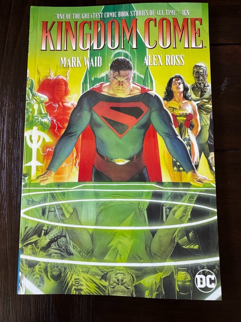 Kingdom Come Trade Paperback / Superman / Mark Waid / Alex Ross / 2008