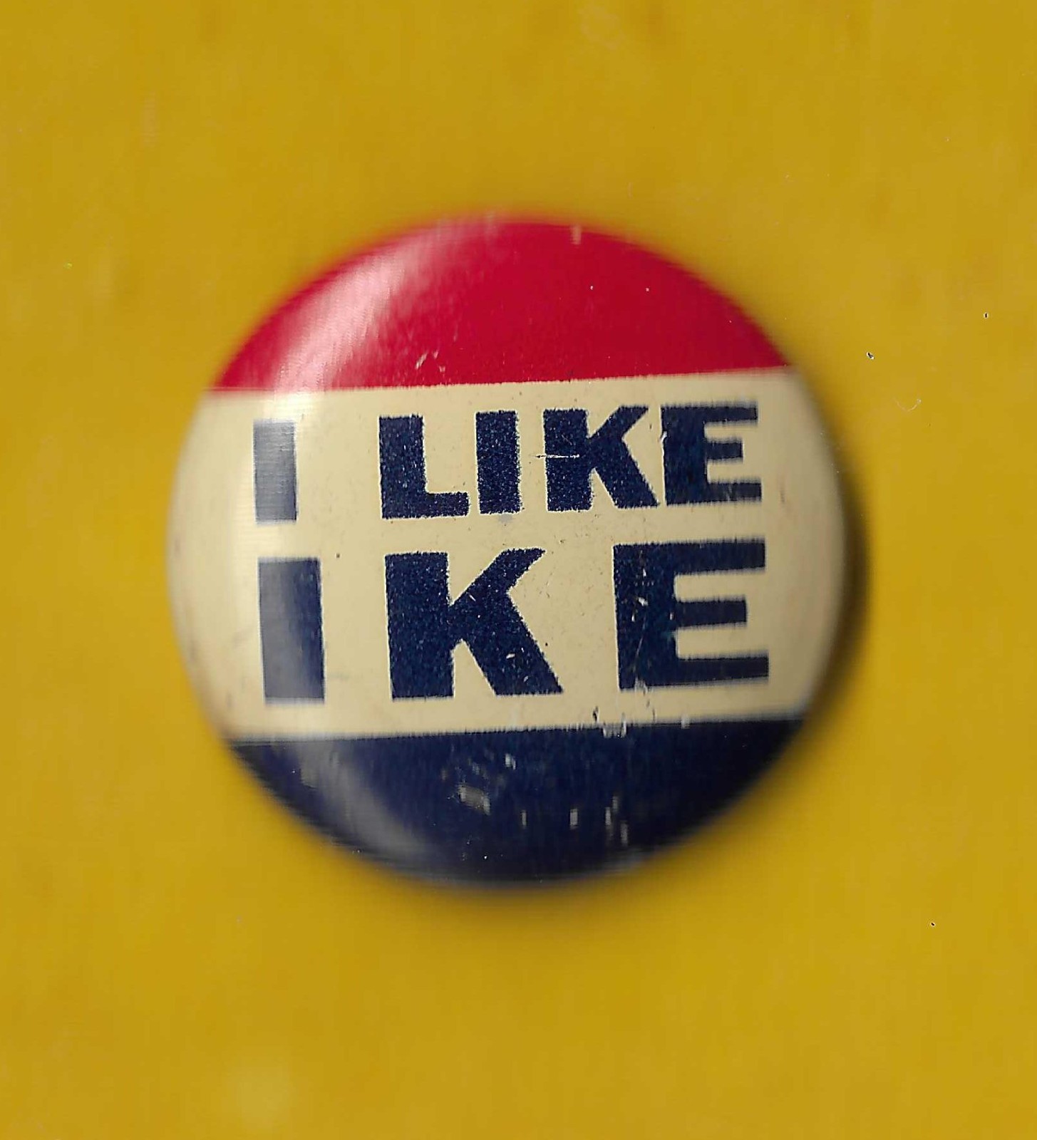 1952 Eisenhower – 7/8″/ ‘I Like IKE’ Large Letters Campaign Button(Pin04L)