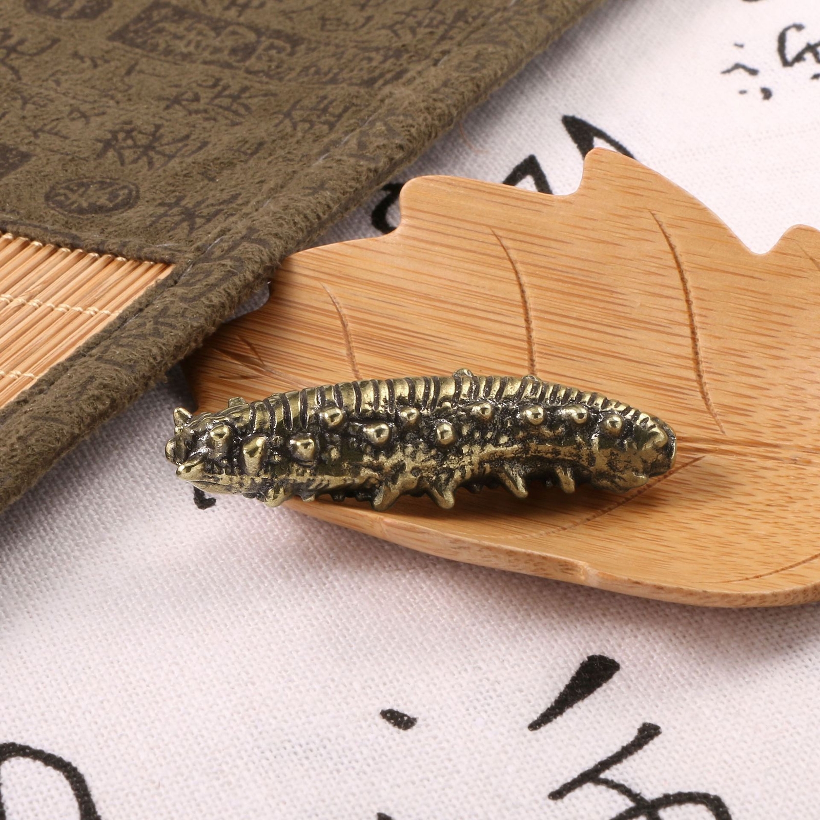 Tabletop Figurine Brass caterpillar Animal Statue Sculpture Home Decor Gifts