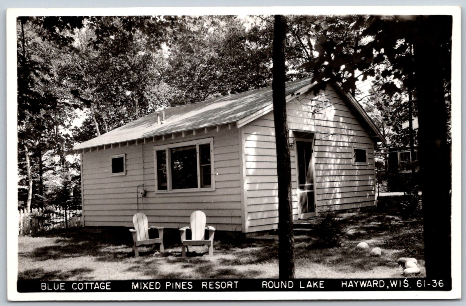 Postcard RPPC Hayward Wisconsin Blue Cottage Mixed Pines Resort Round Lake P3I