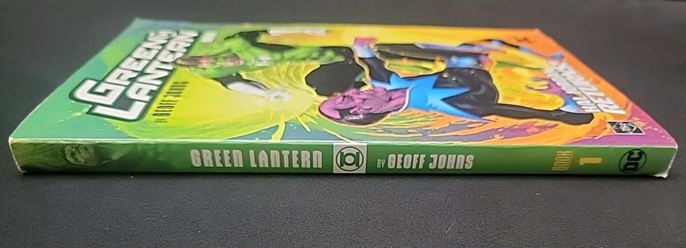Green Lantern Comic Book by Geoff Johns.( NEW) HAL JORDAN RETURNS DC Book