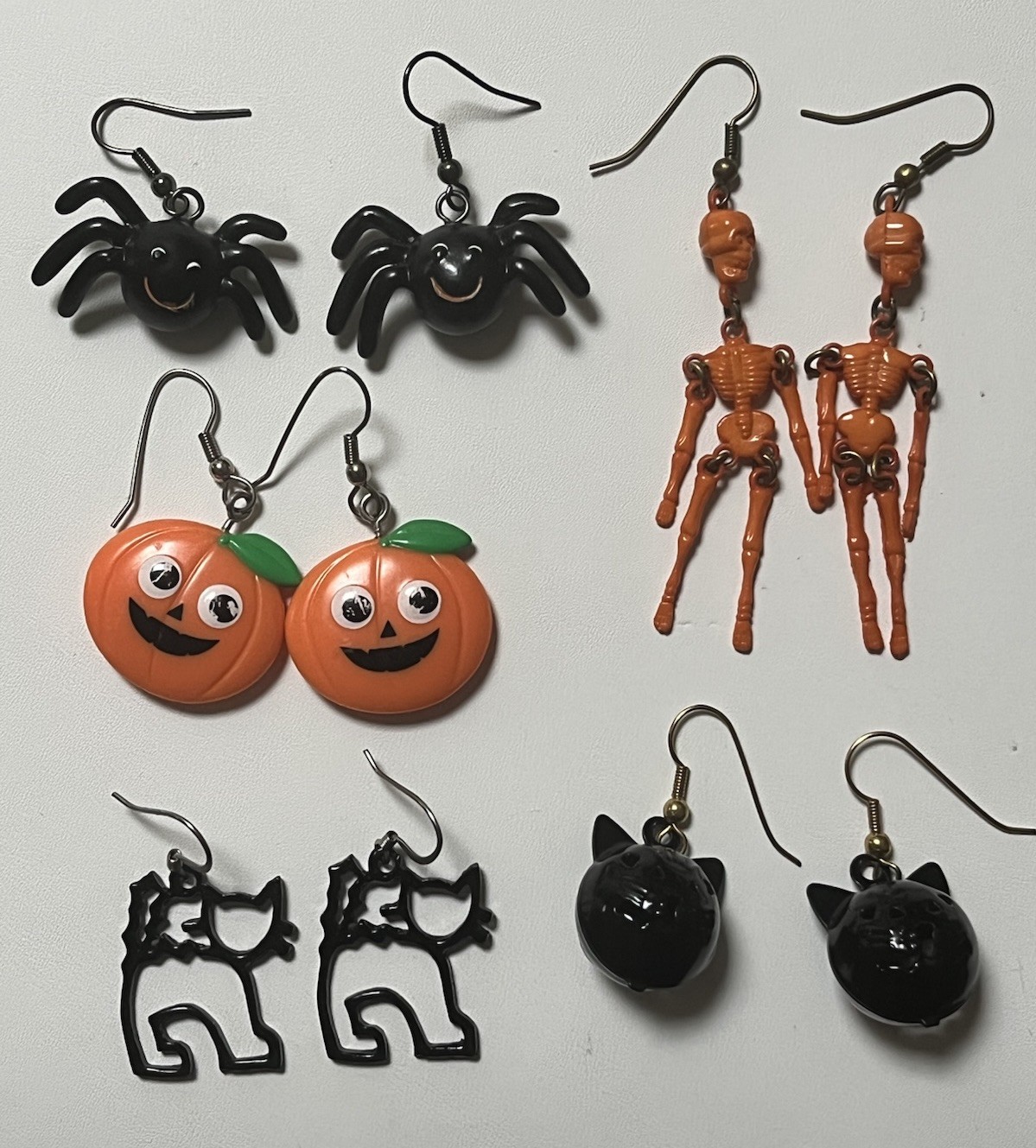 5 Halloween Earrings Skeleton Pumpkin Spider Black Cat Plastic Metal Pierced