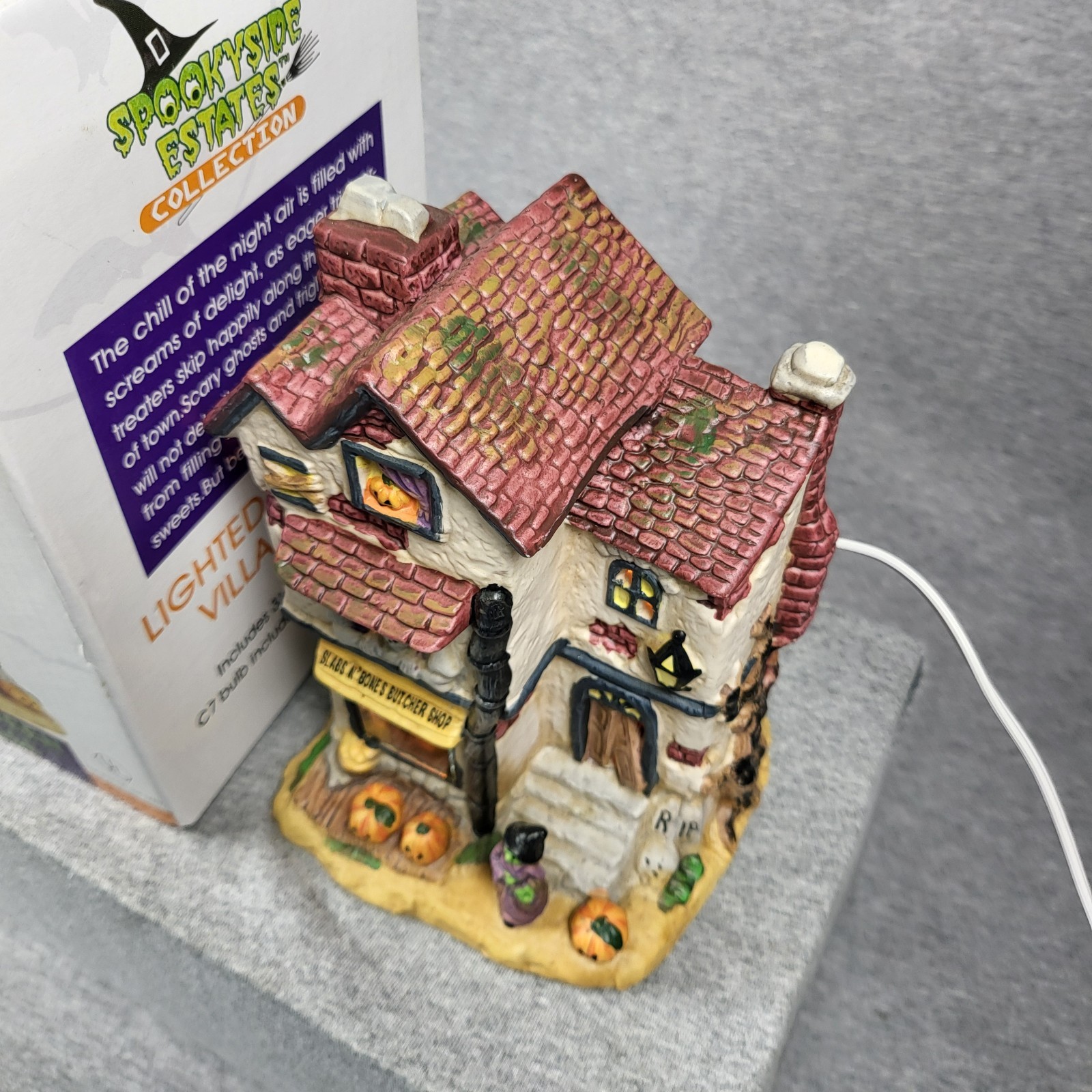 Halloween SPOOKYSIDE ESTATES Lighted Village Witch Butcher Shop Haunted House