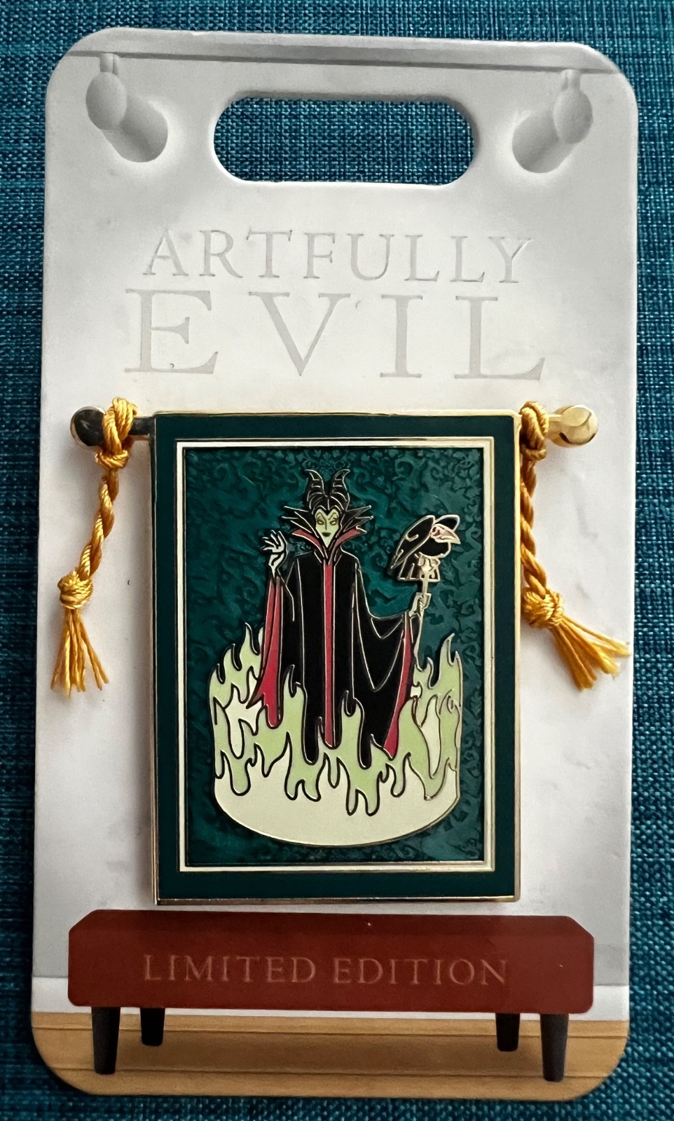 Disney Parks 2021 “Artfully Evil” Maleficent Sleeping Beauty LE Pin NOC