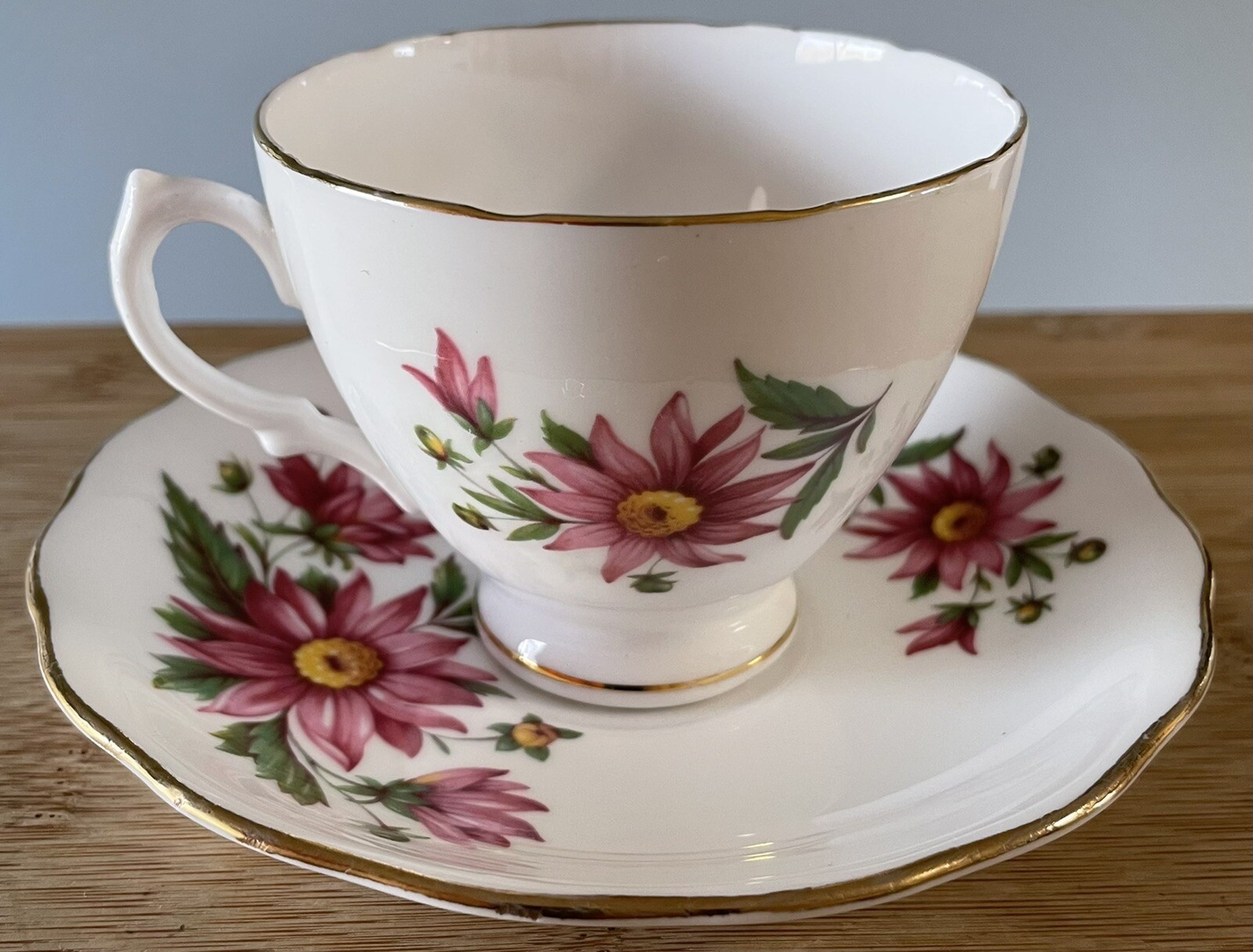 Royal Vale Bone China Cup & Saucer Made In England Floral Print Vintage