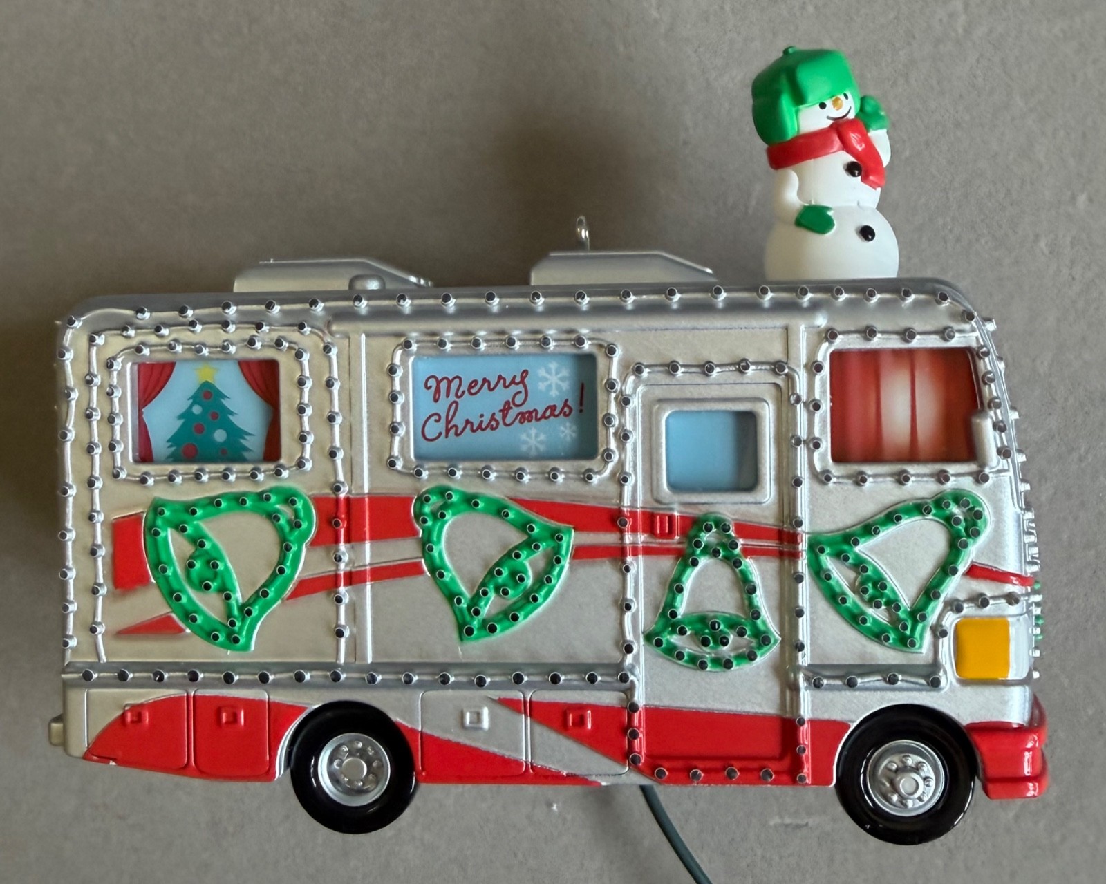 Hallmark 2016 Crazy Christmas Camper Ornament – Magic Cord Not Included – BN