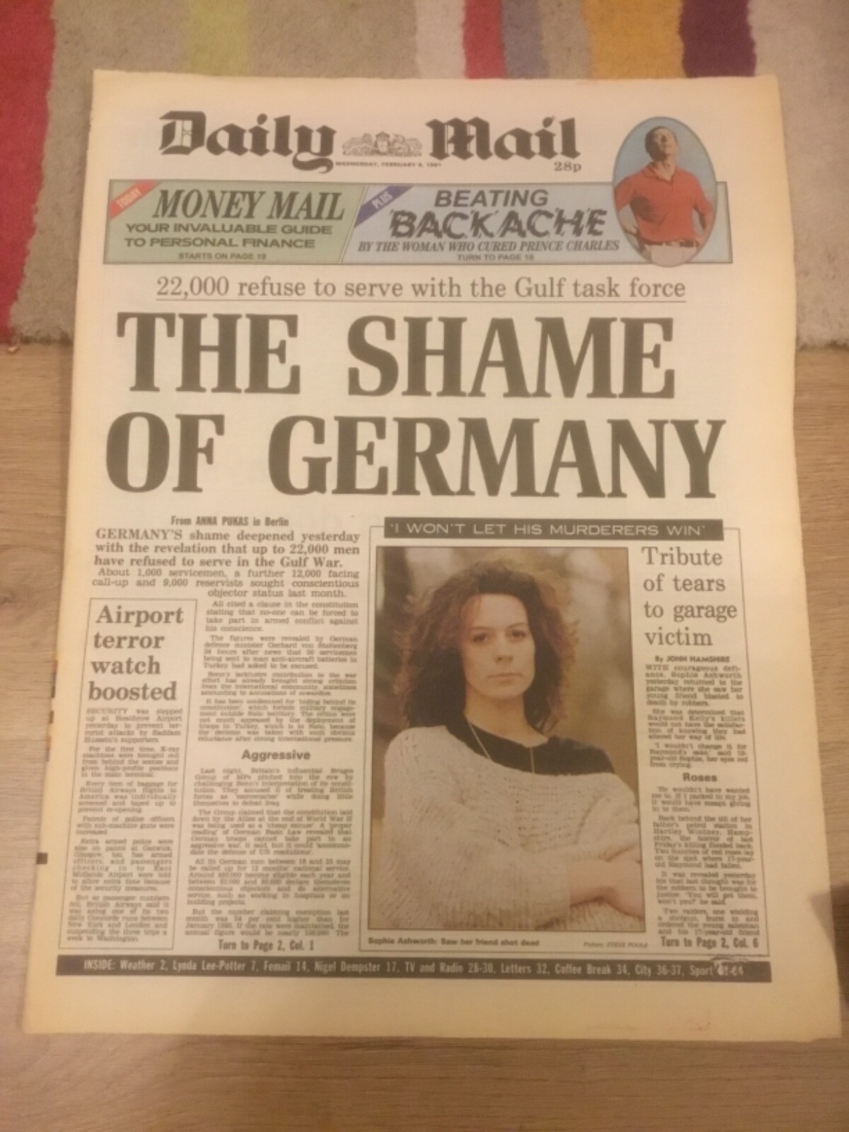 Daily Mail Newspaper – Mint Condition – 6th February 1991 Complete Gulf War Iraq