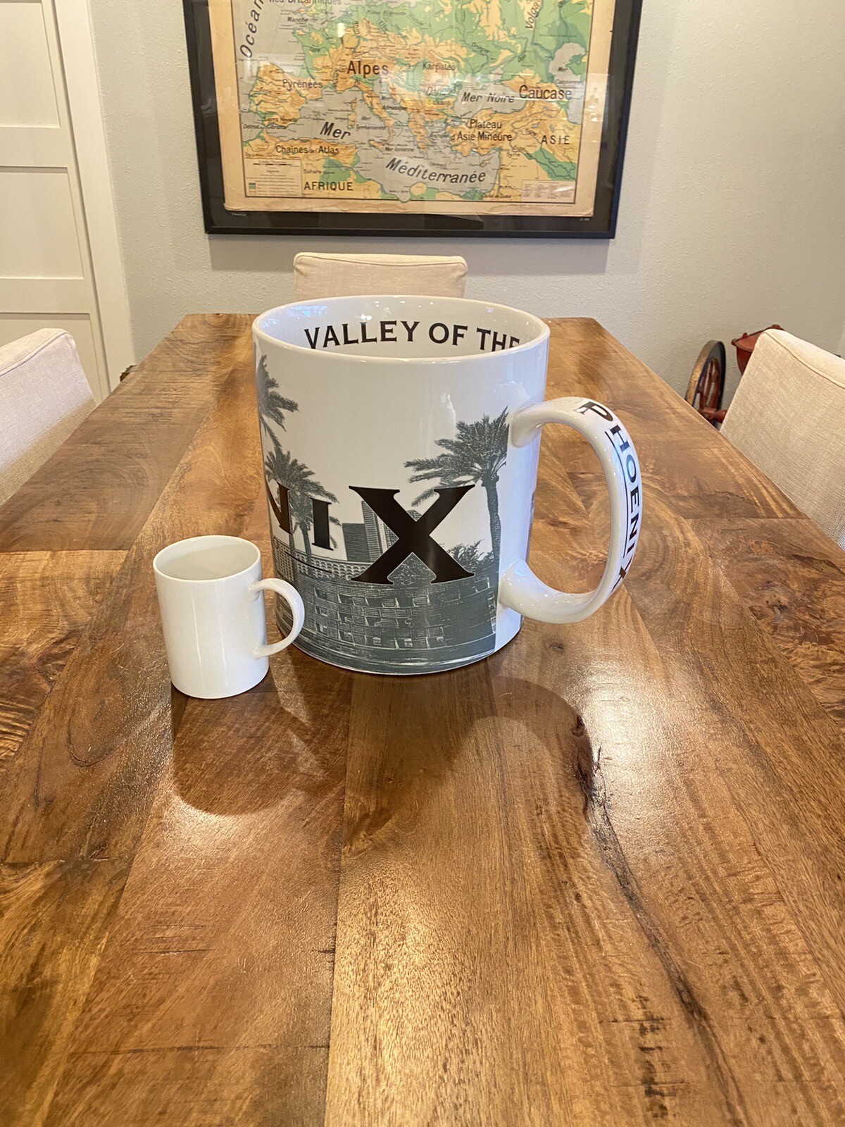 Rare 2002 Series 1 2.5 Gallon Phoenix Valley Of The Sun Skyline Series Mug 10.5″