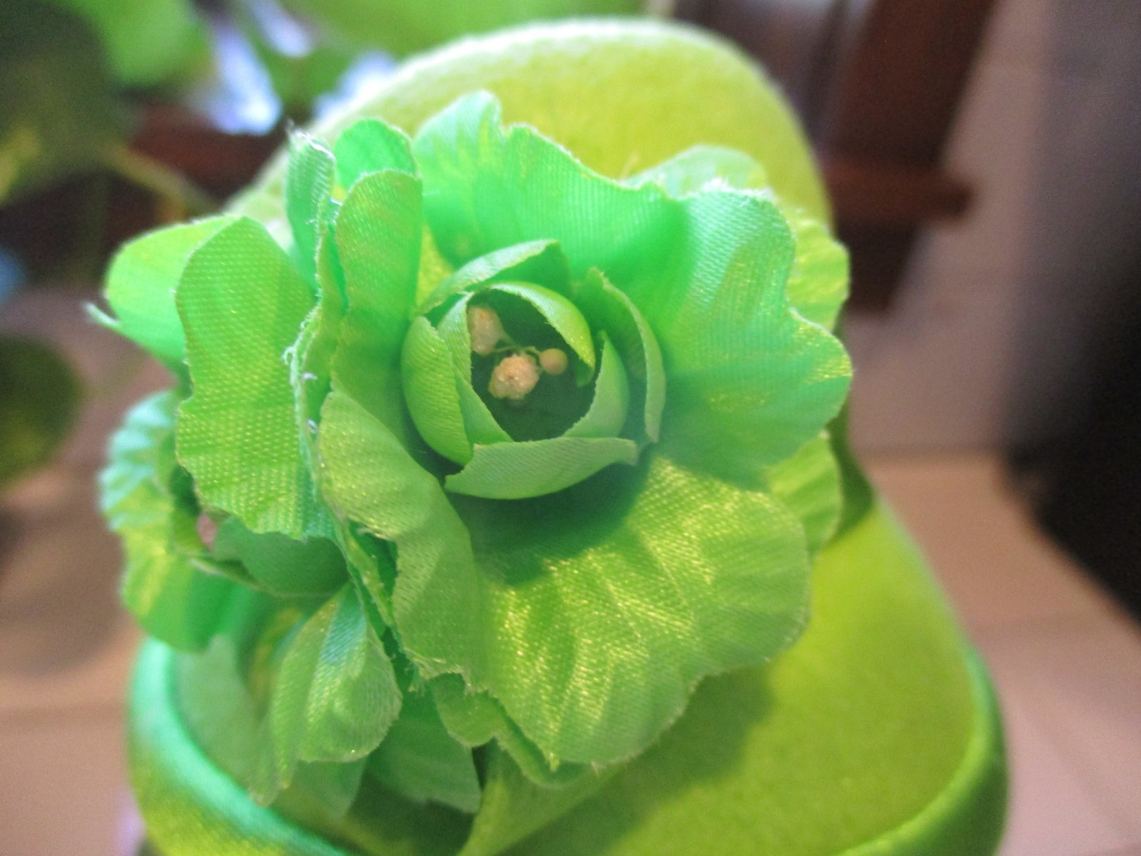 MINIATURE FASHION HATS BY HARRIET ROSEBUD & MANNEQUIN HEAD & HAT BOX NWT